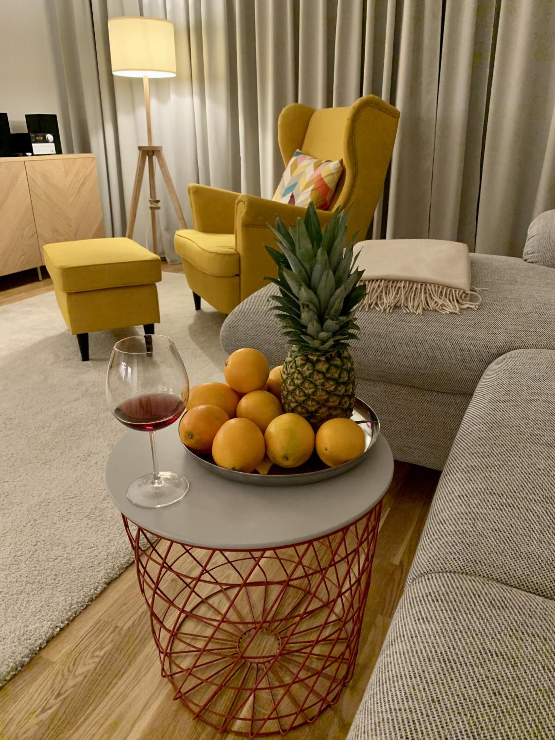 Neue stillvolle Wohnung im Steinbach Palais, ideale Lage