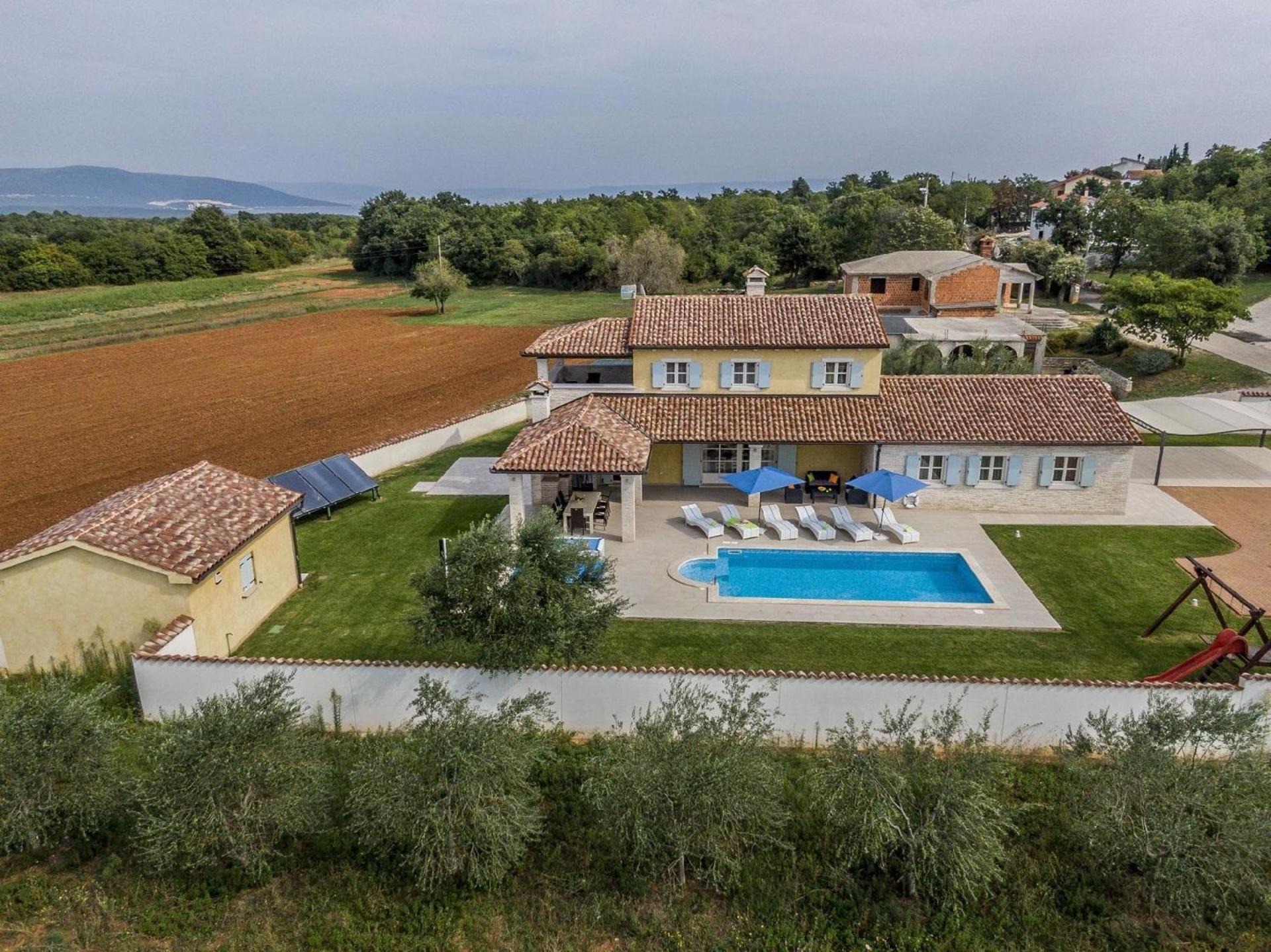 Ferienhaus mit Privatpool für 9 Personen ca 200 qm in Segotici, Istrien Südküste von Istrien view 3