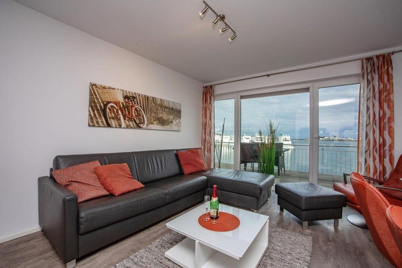 Ferienwohnung in Olpenitzdorf mit Terrasse und Whirlpool und Seeblick