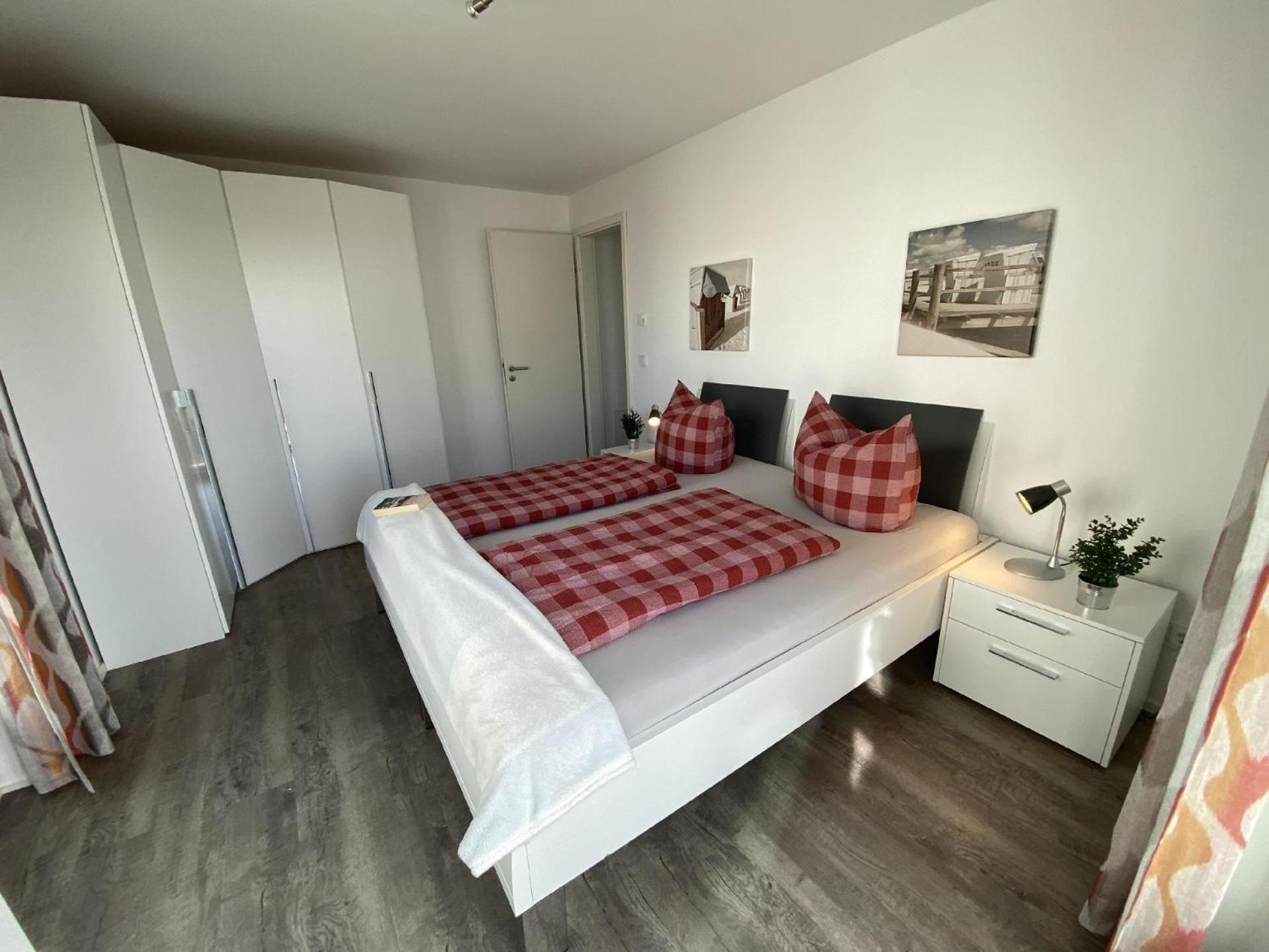 Ferienwohnung in Olpenitzdorf mit Terrasse und Whirlpool und Seeblick