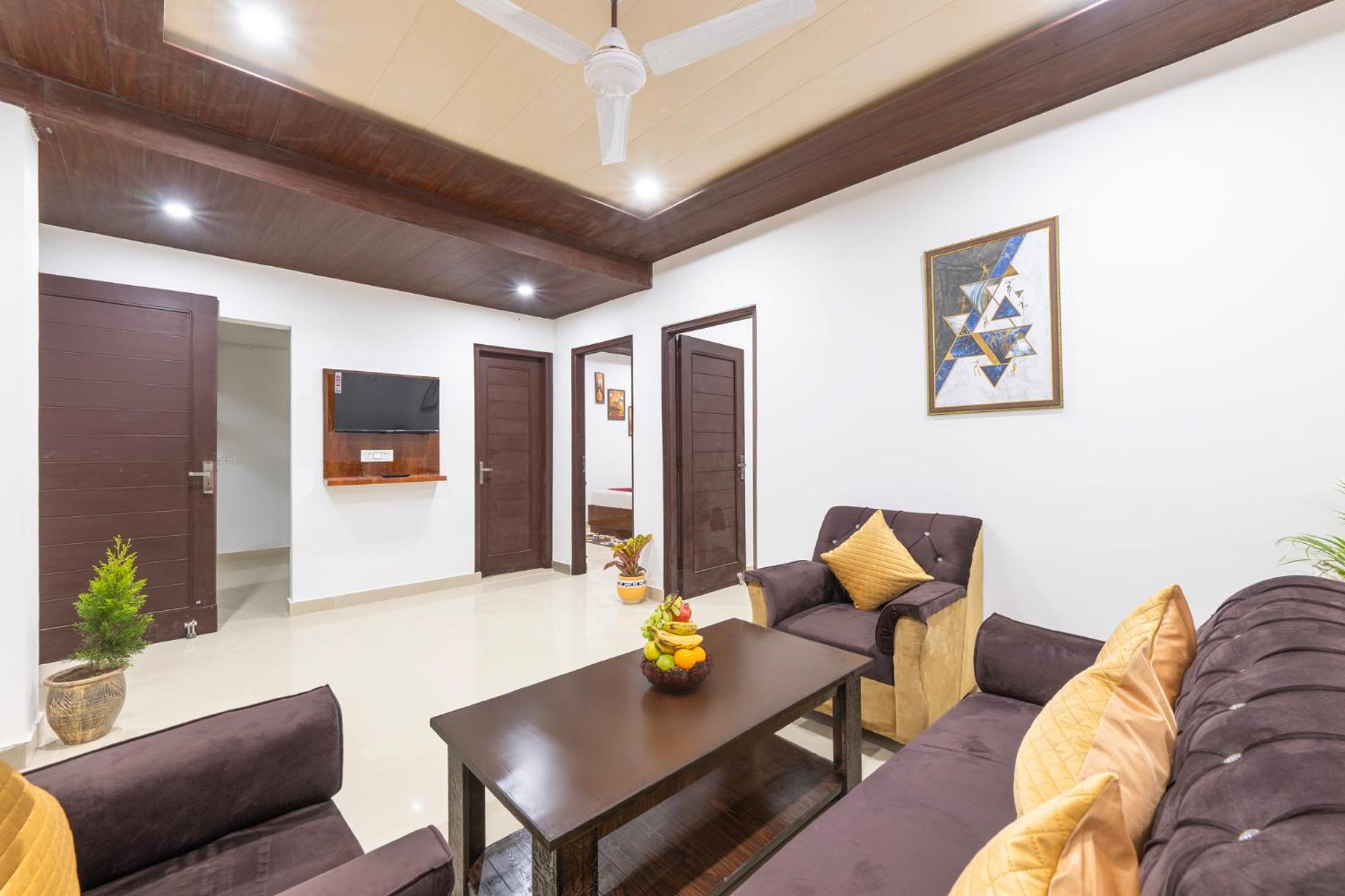 2 BH Near Mall Road Kasauli by The Sunset Vibe kasauli view 5