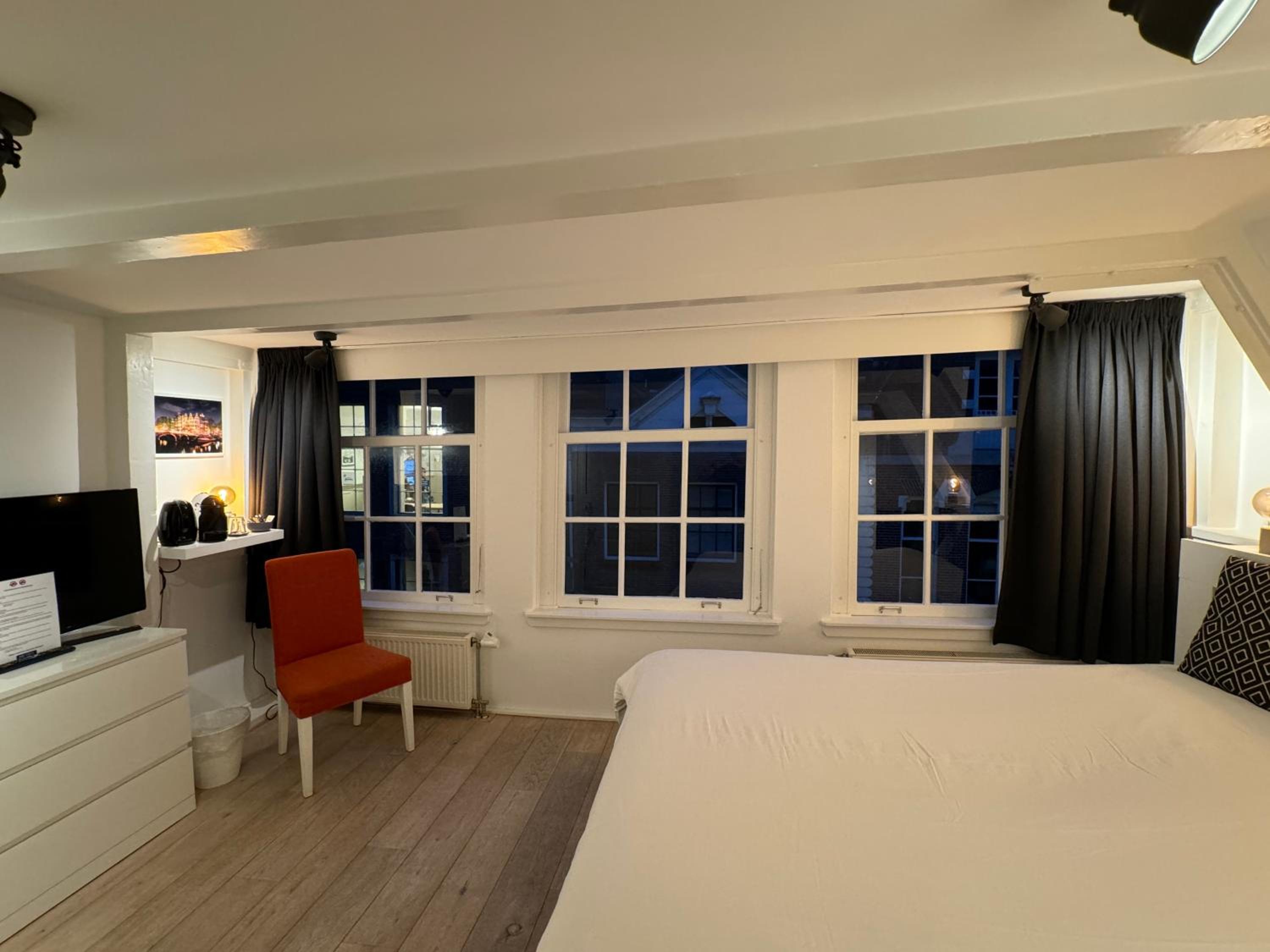 Nine Streets Inn