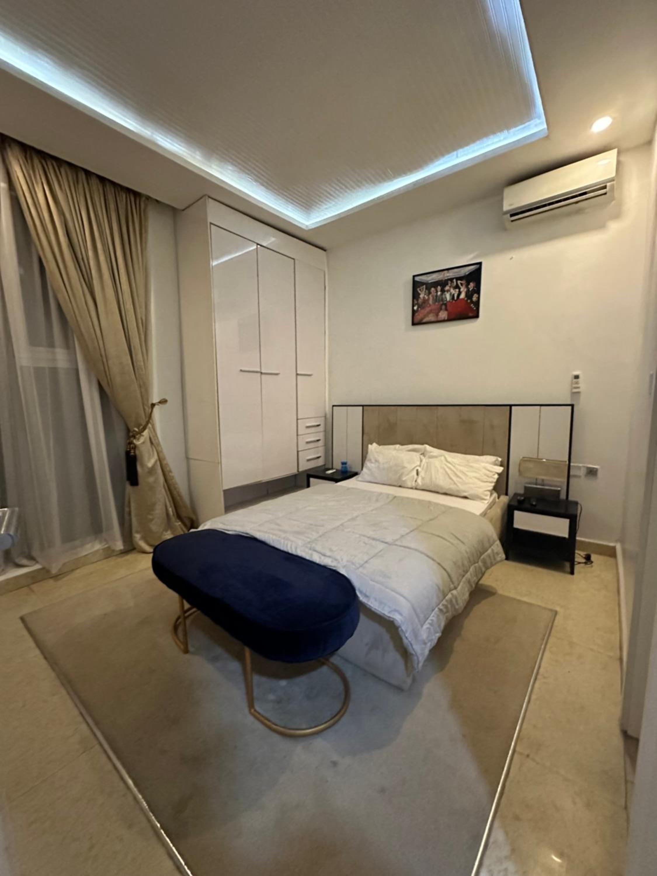 Apartment 206, Jamieson’s court. view 3
