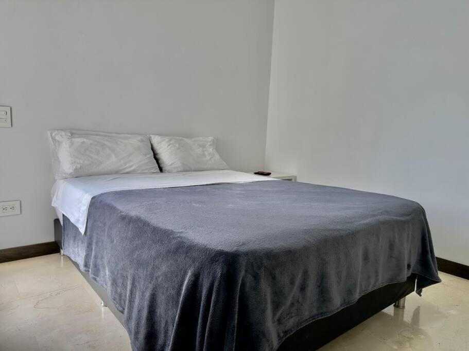 502 El Poblado: Beautiful & ample space for families