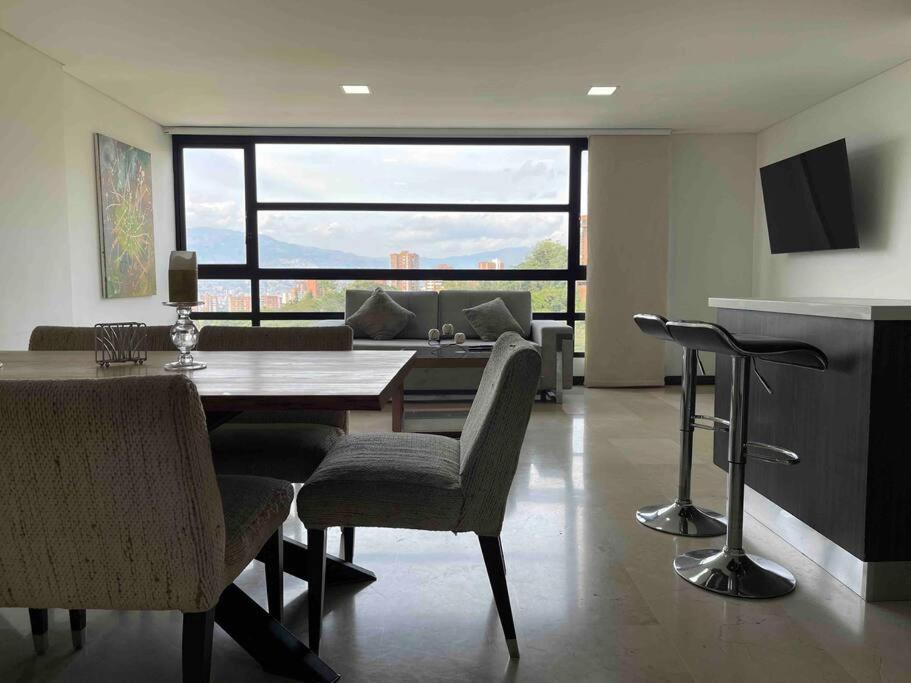 502 El Poblado: Beautiful & ample space for families