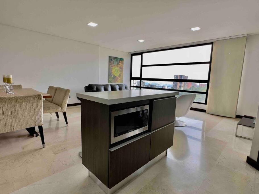 502 El Poblado: Beautiful & ample space for families