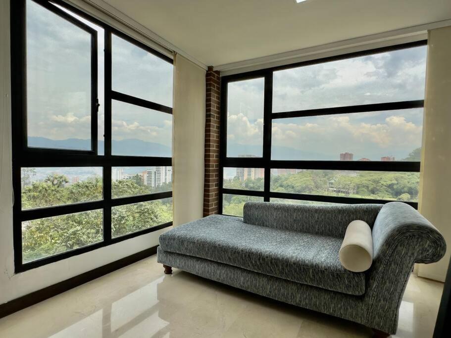 502 El Poblado: Beautiful & ample space for families