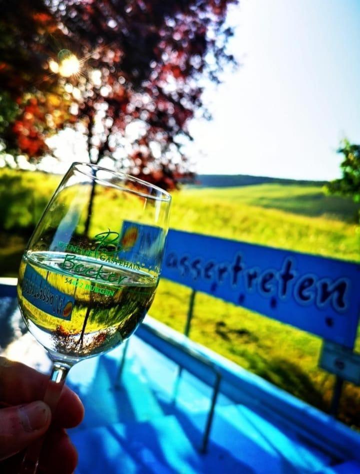 Ferienweingut & Gutsrestaurant Becker
