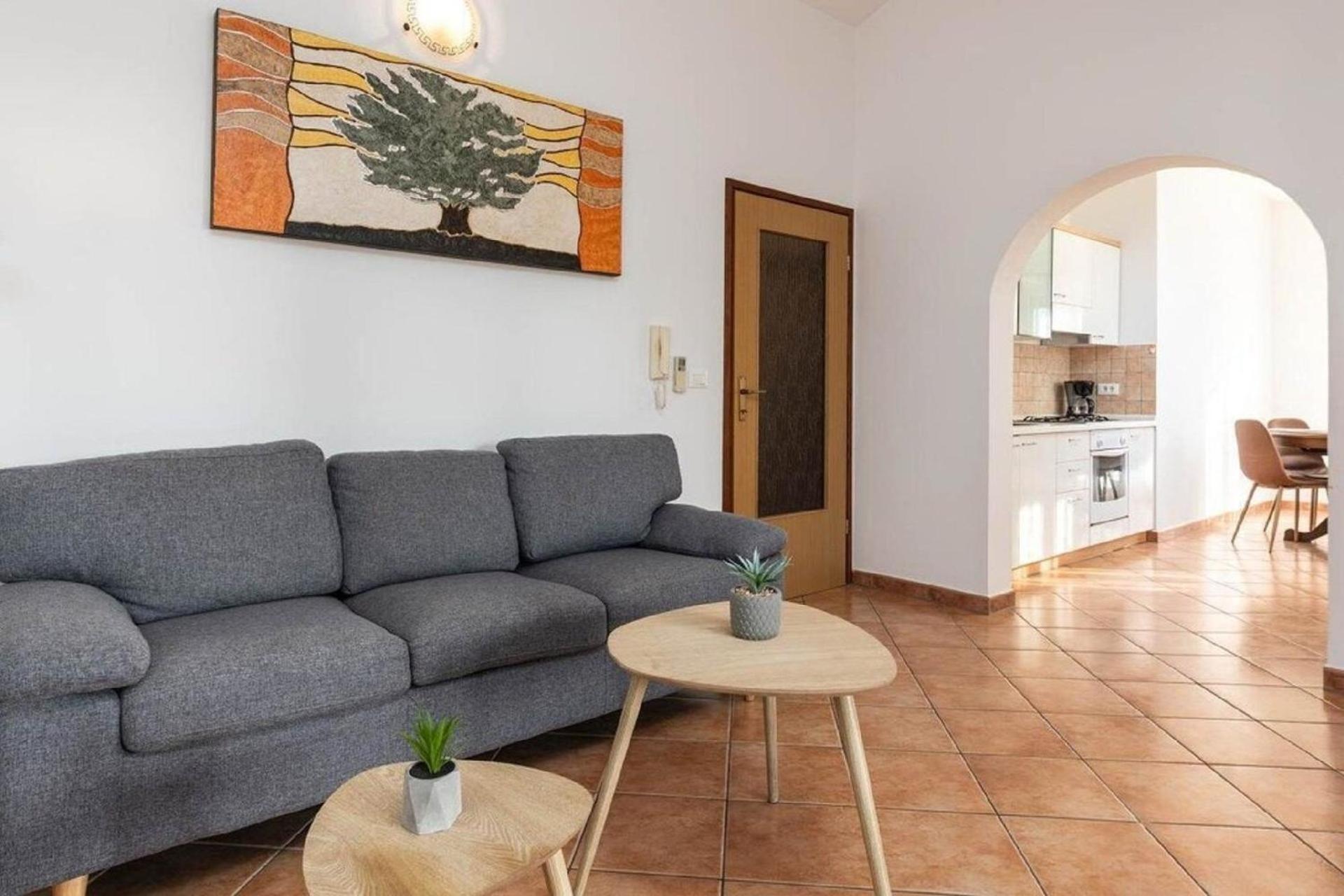 Ferienwohnung Marea 3 mit Pool und Meerblick