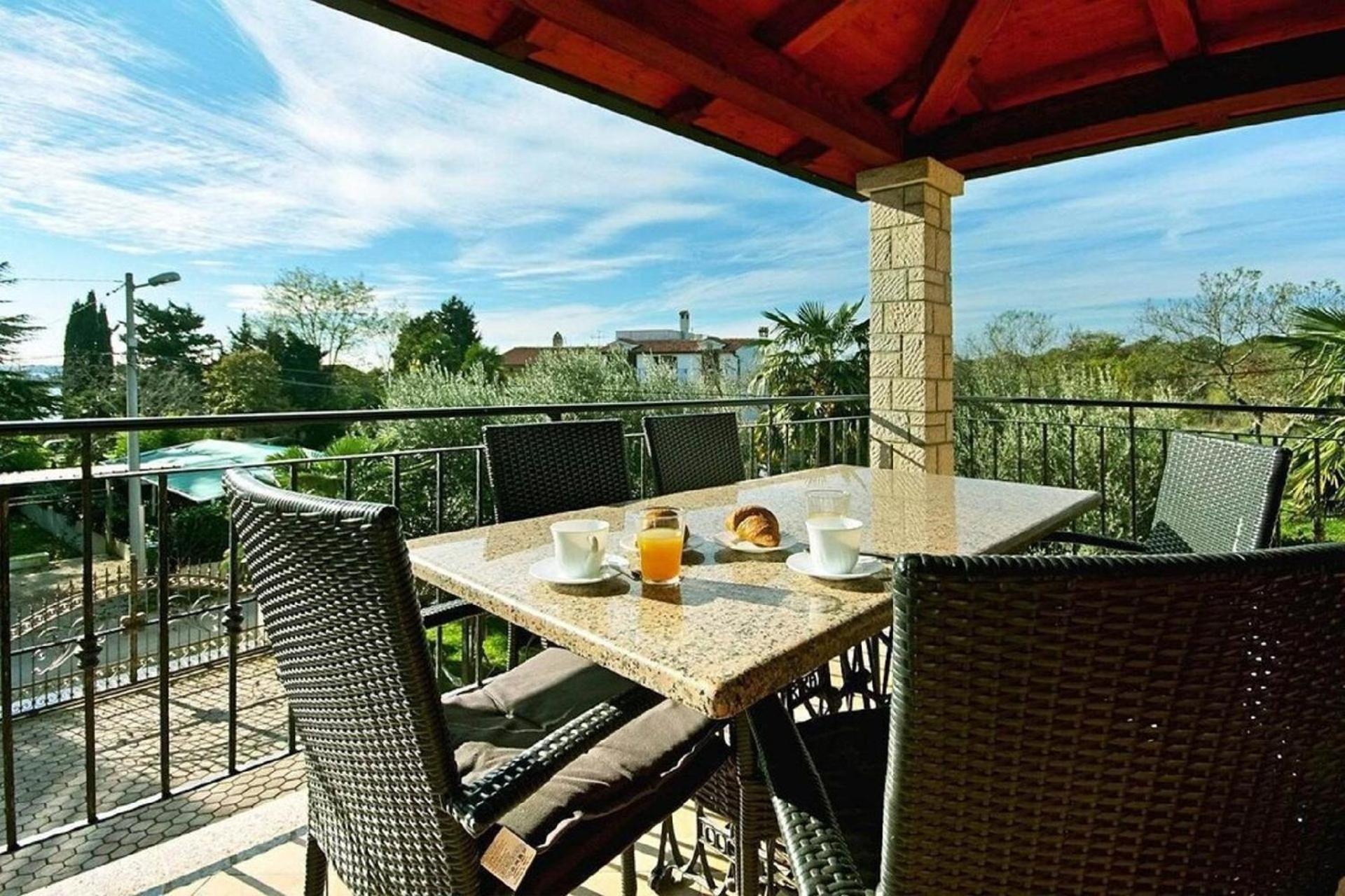 Ferienwohnung Marea 3 mit Pool und Meerblick