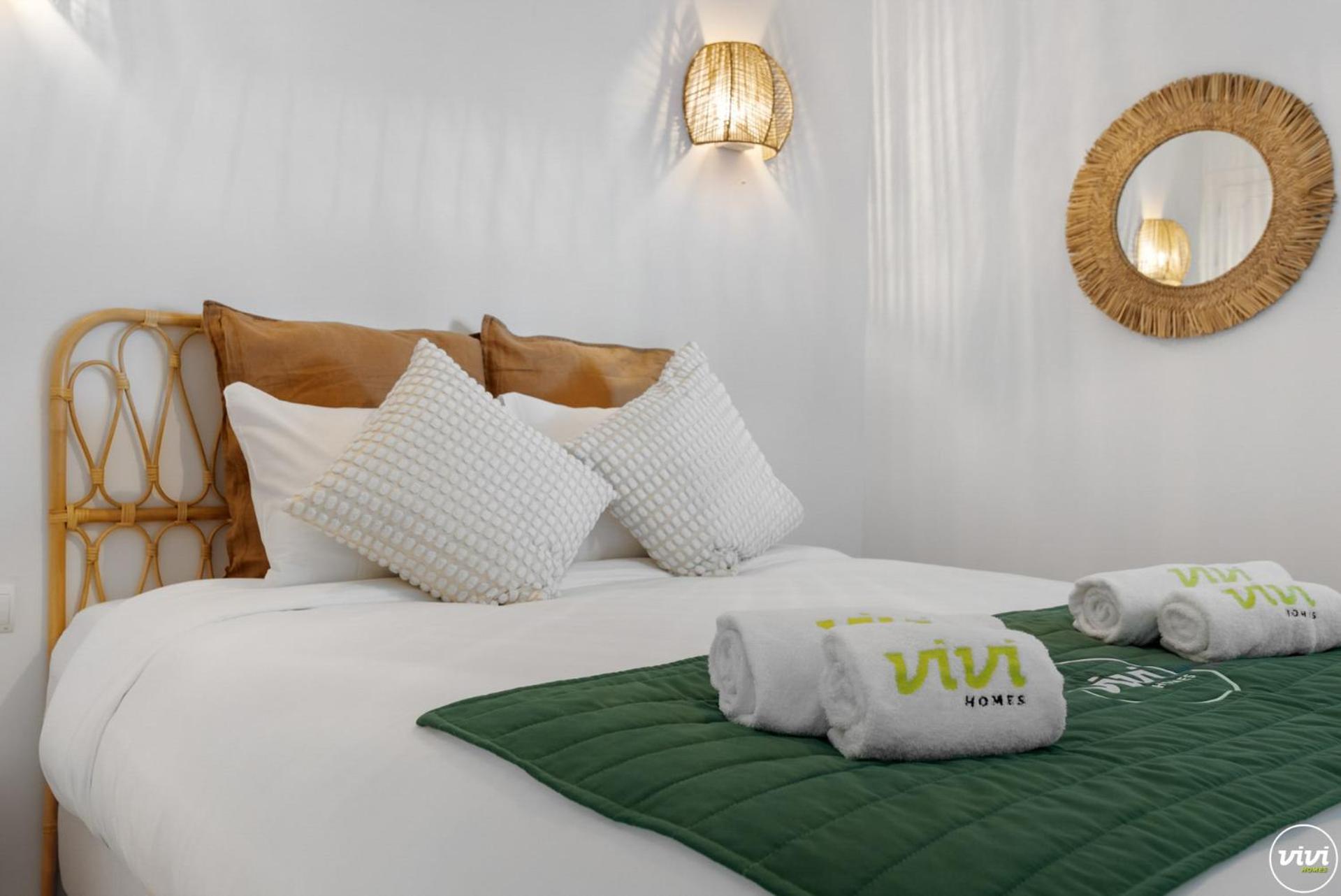 ViVi Homes - Robina - Pool - Terrace - close to beach