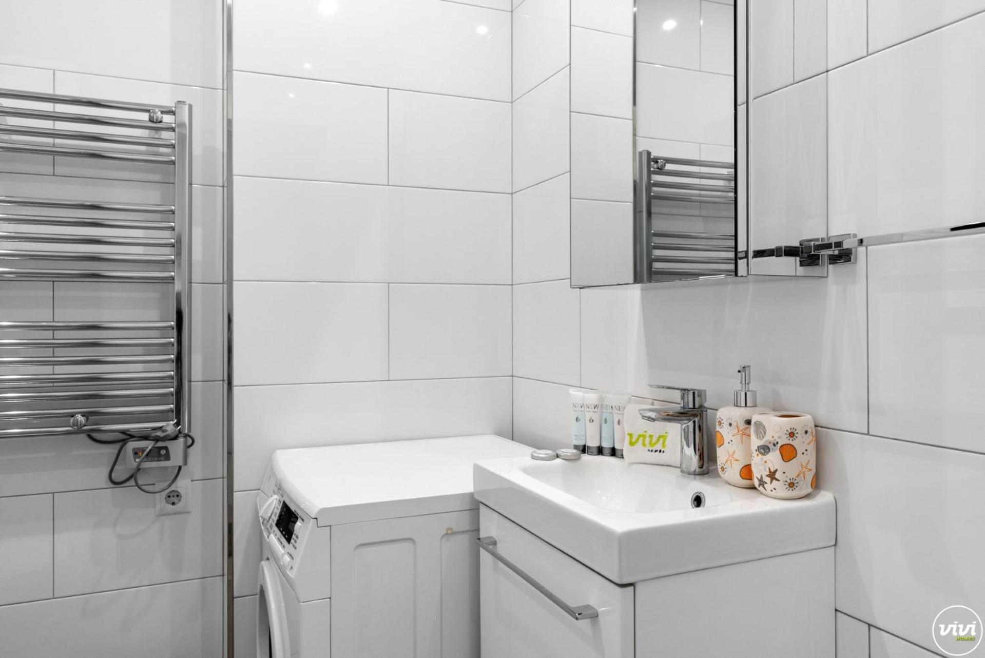 ViVi Homes - Robina - Pool - Terrace - close to beach