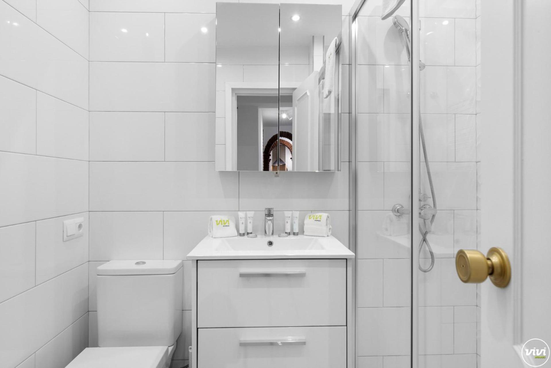 ViVi Homes - Robina - Pool - Terrace - close to beach