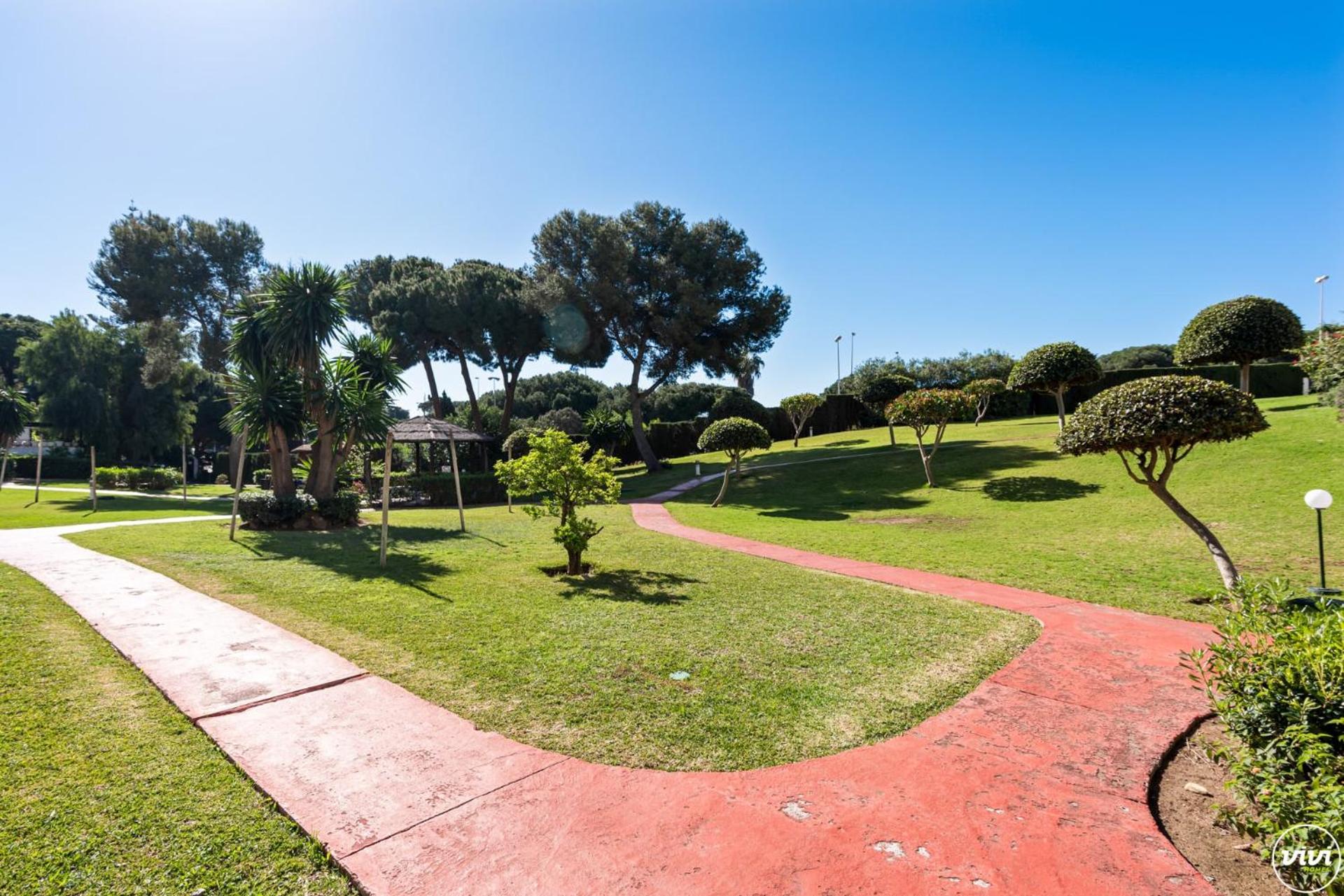 ViVi Homes - Robina - Pool - Terrace - close to beach