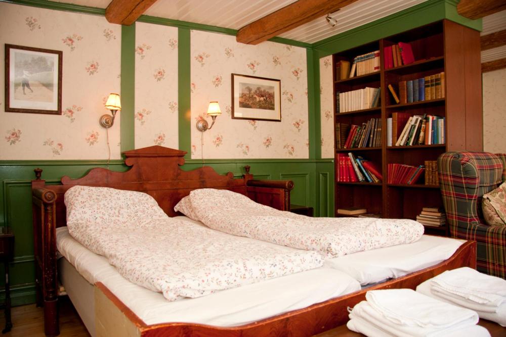 Garvaregården Hotel , B&B och Café