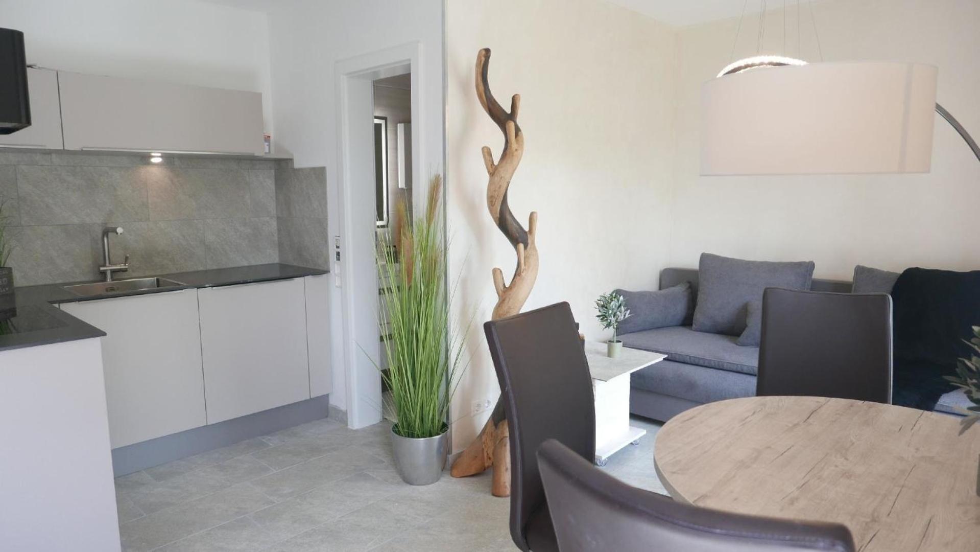 Nettes Appartement in Herdwangen-Schönach mit Kleiner Terrasse