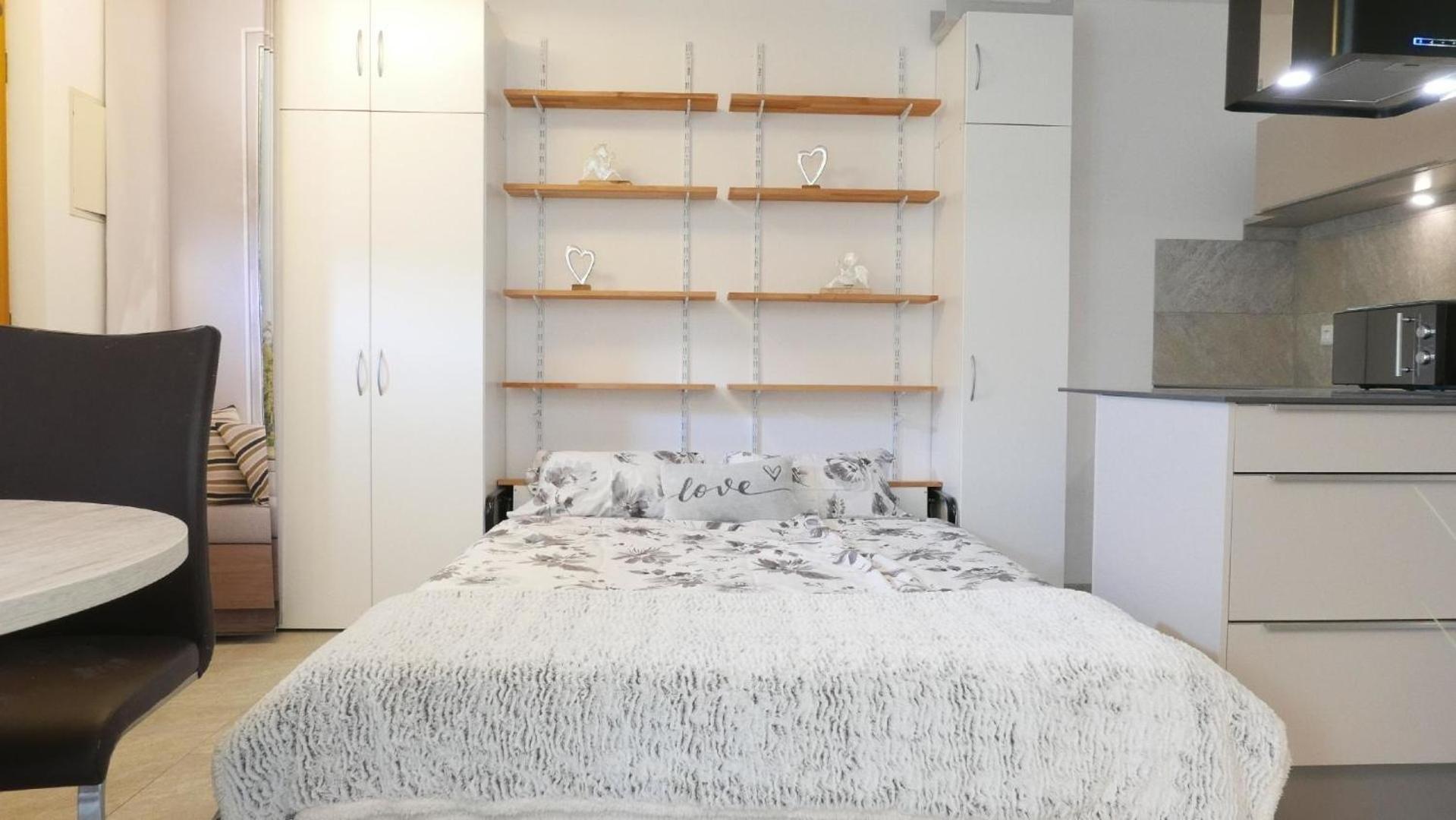 Nettes Appartement in Herdwangen-Schönach mit Kleiner Terrasse