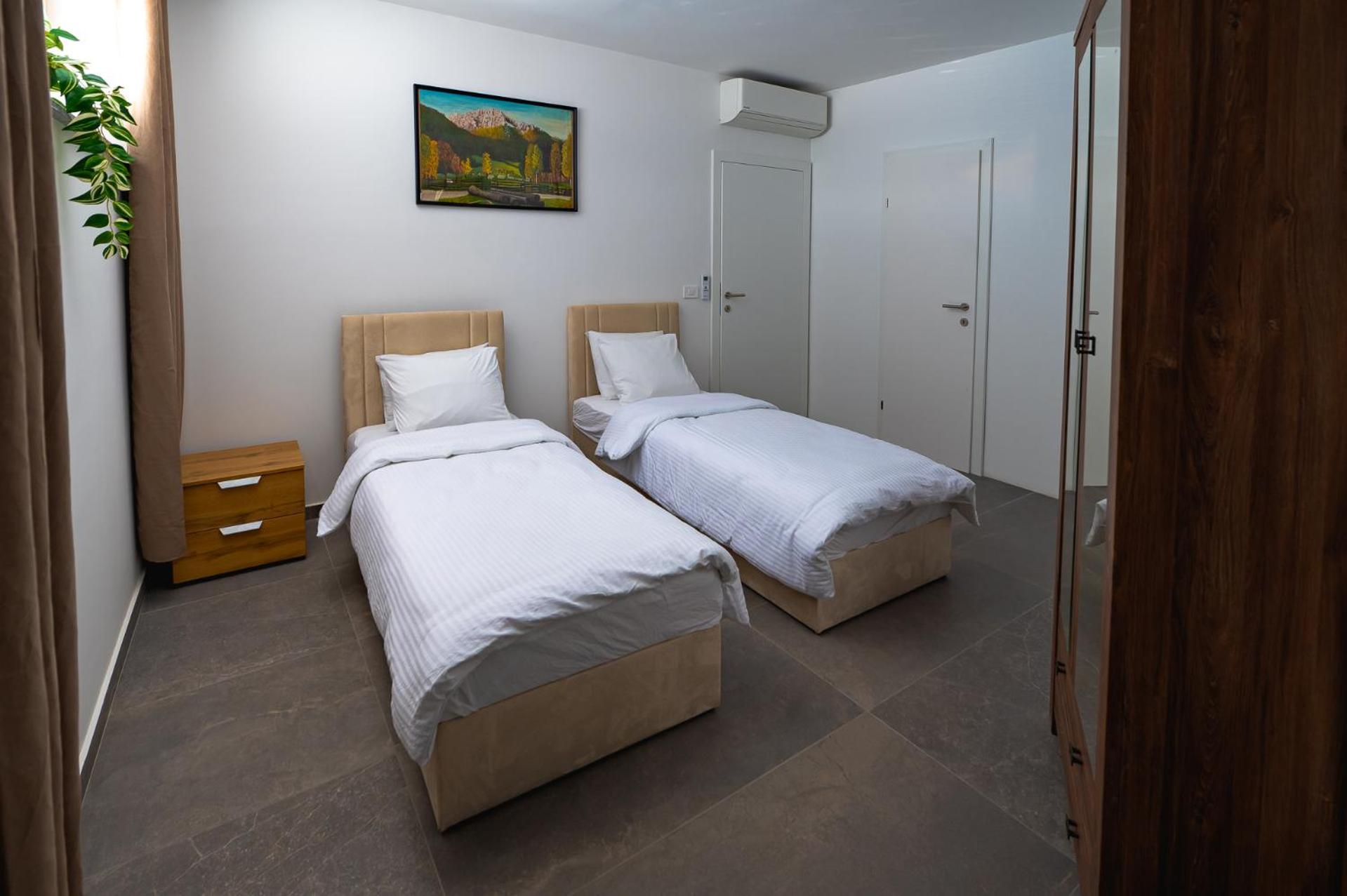 Apartments Luxury AD