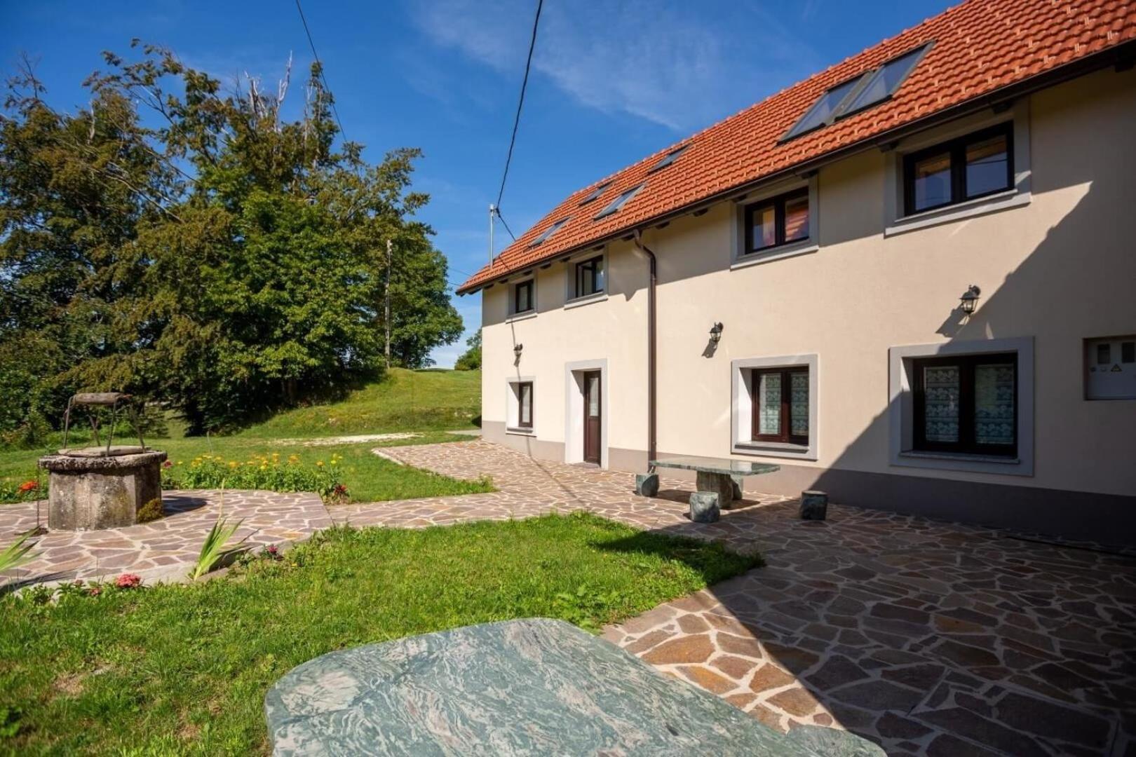 Studio Für 4 Personen Ca 106 M Sup2 In Gozd, Krain Innerkrain