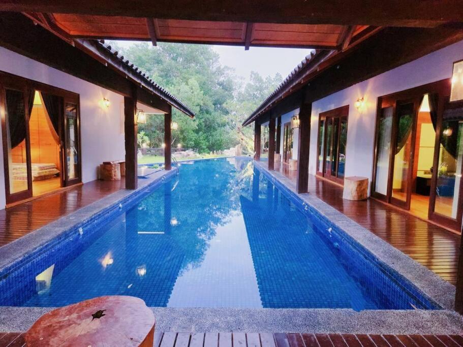 Ipoh Meru valley golf resortTHE ROCK FOREST RETREAT pool/5BR/20pax/events photo 8