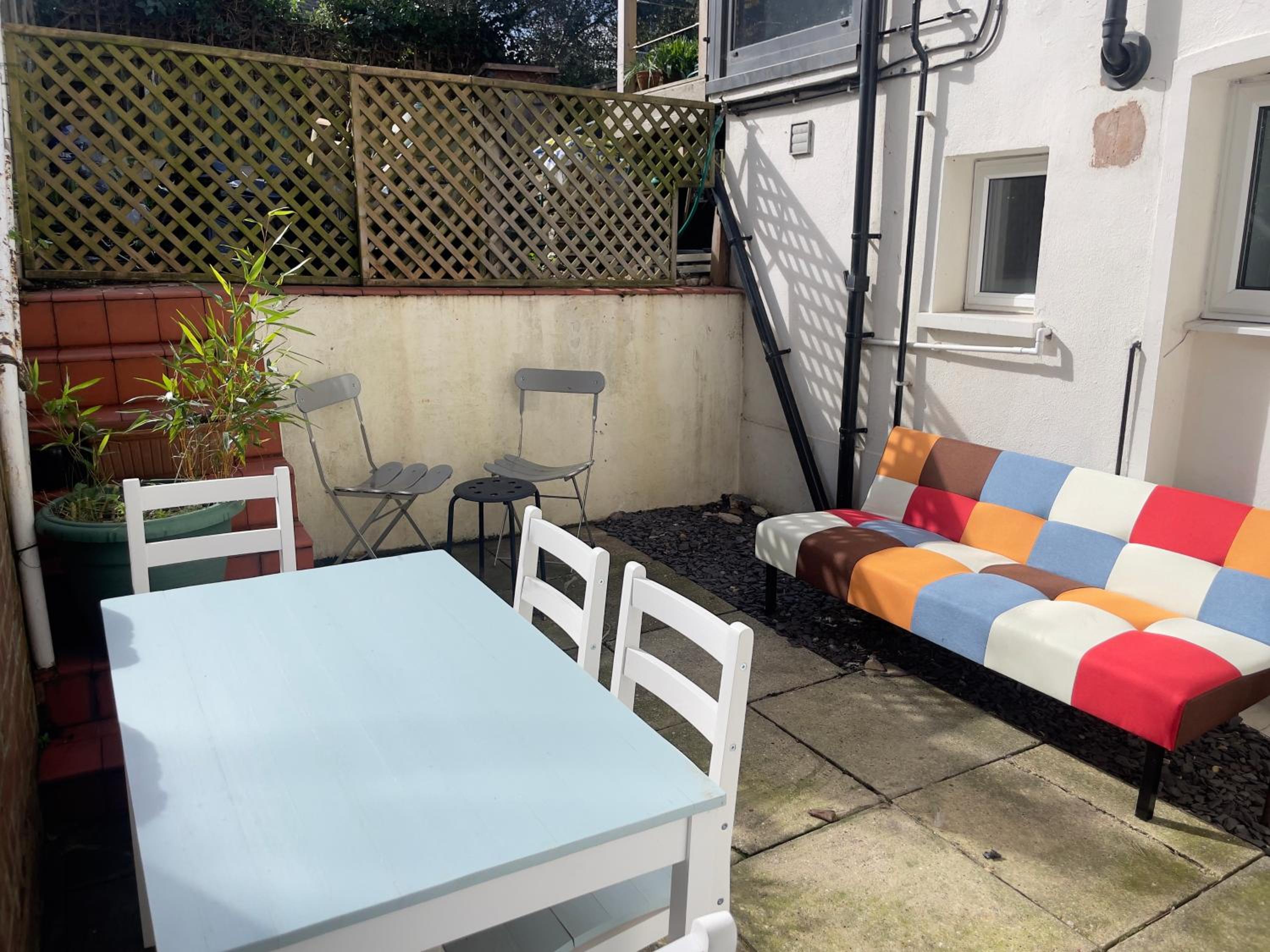 Great Value London Apartment with Garden in Tufnell Park near Emirates Stadium and 10 mins to Kings Cross