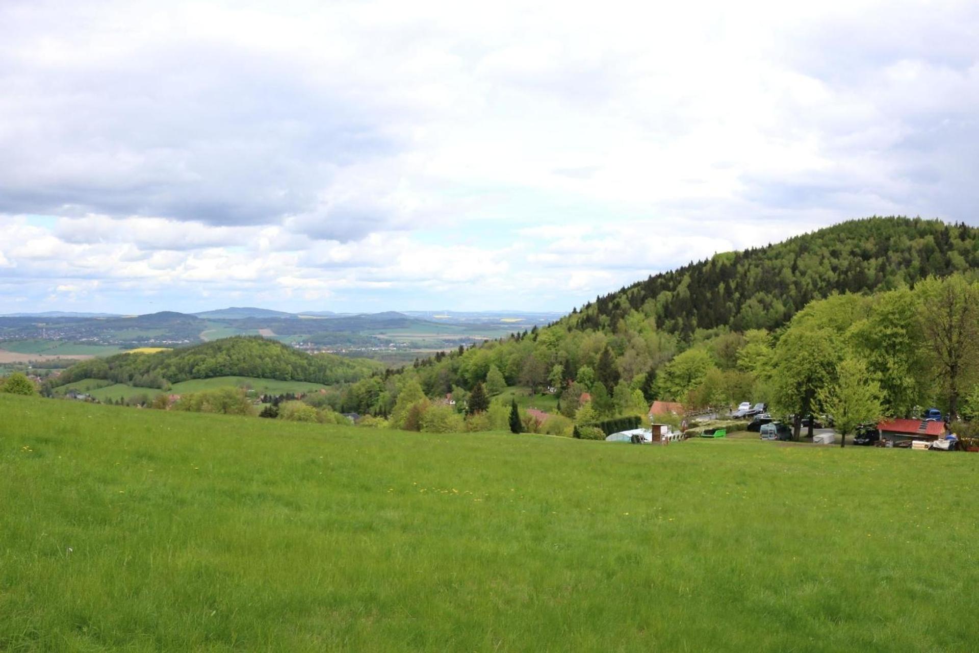 Appartement in Kurort Jonsdorf mit Terrasse, Grill und Garten