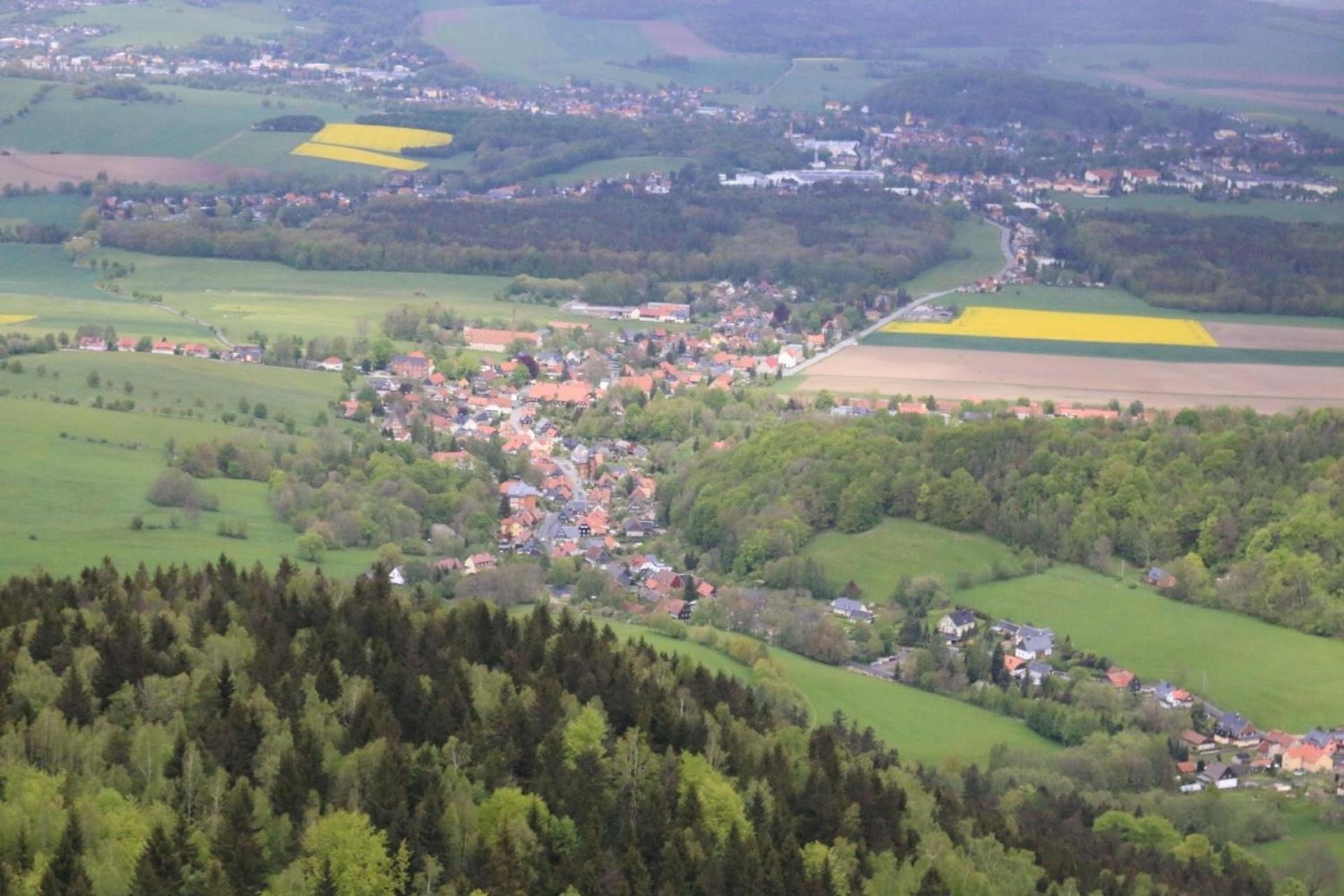 Appartement in Kurort Jonsdorf mit Terrasse, Grill und Garten