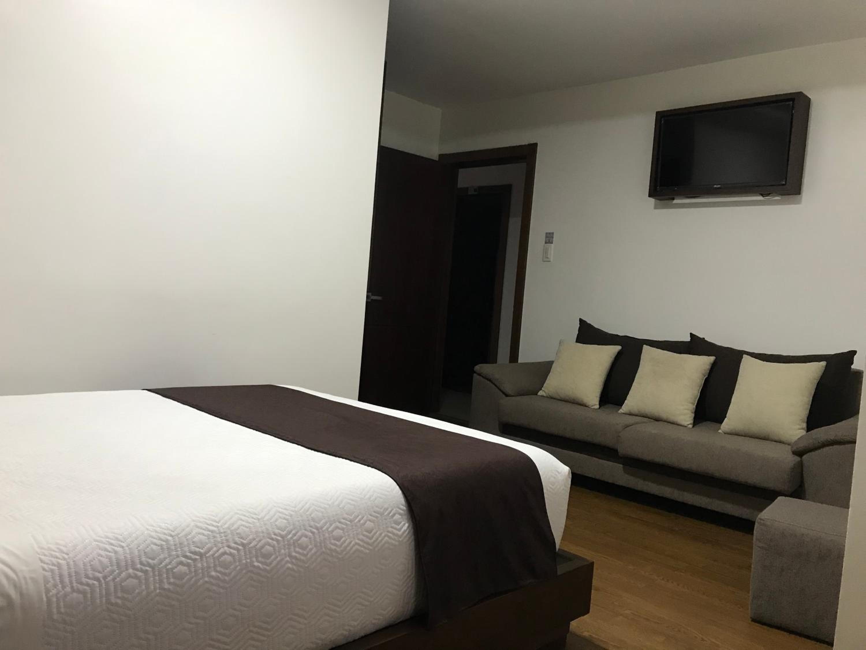 HOSTAL CAMIL view 4