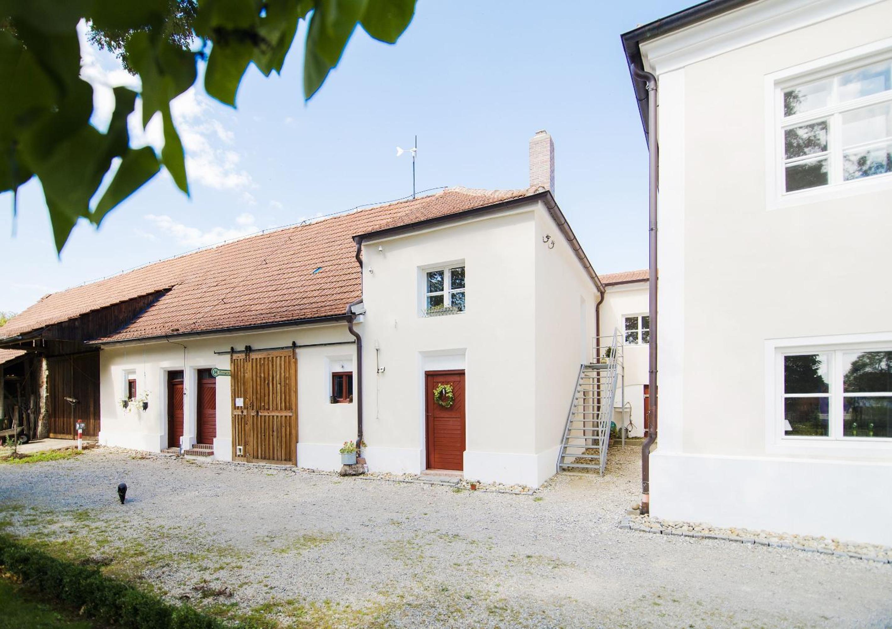 Historischer Pfarrhof Niederleierndorf