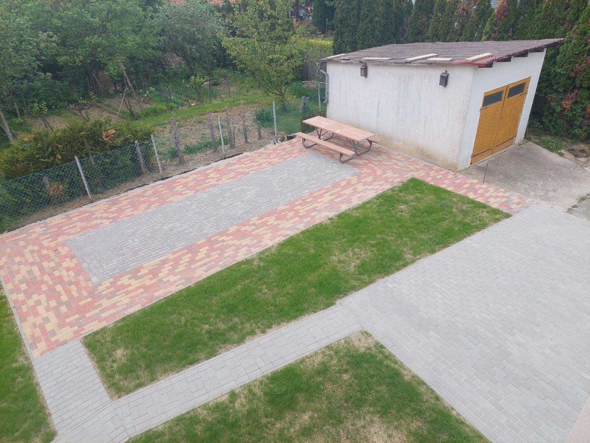 Schönes Ferienhaus in Balatonberény mit sehr grossen Pool