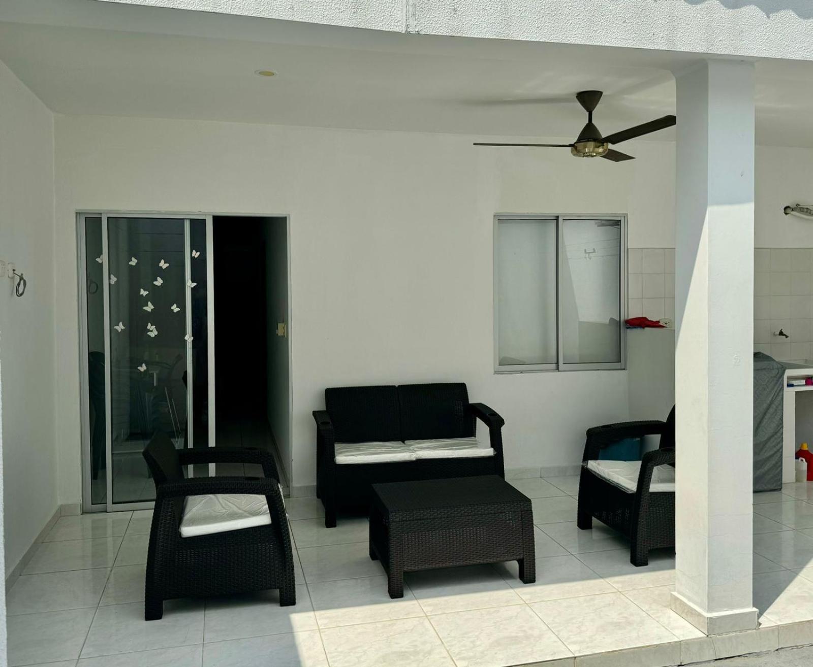 Hermosa casa en Costa de Oro