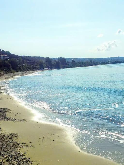Beachfront Charming Maisonette