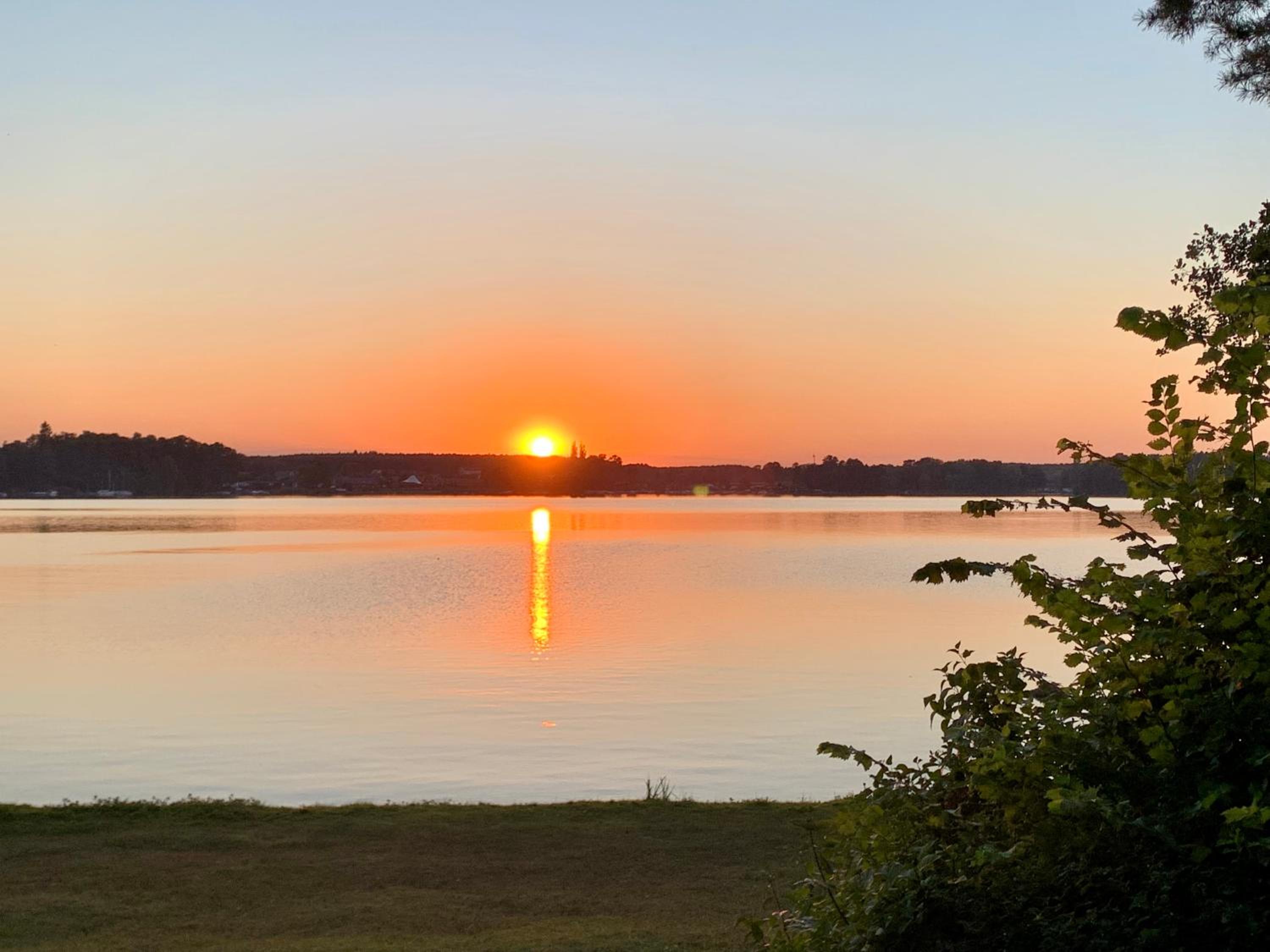 Bungalow-Jessern Ferienhaus im Grünen mit Seeblick