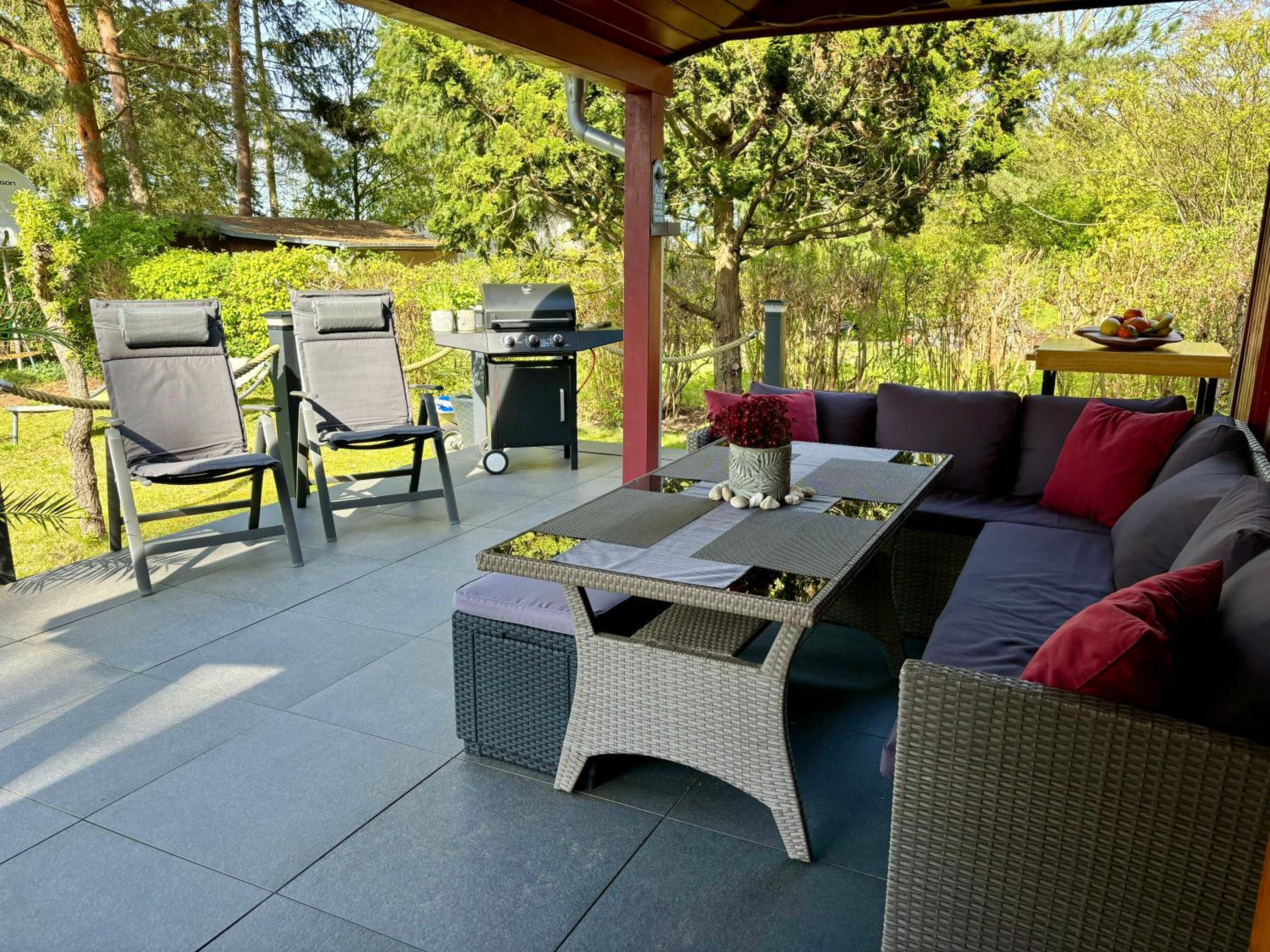Bungalow-Jessern Ferienhaus im Grünen mit Seeblick