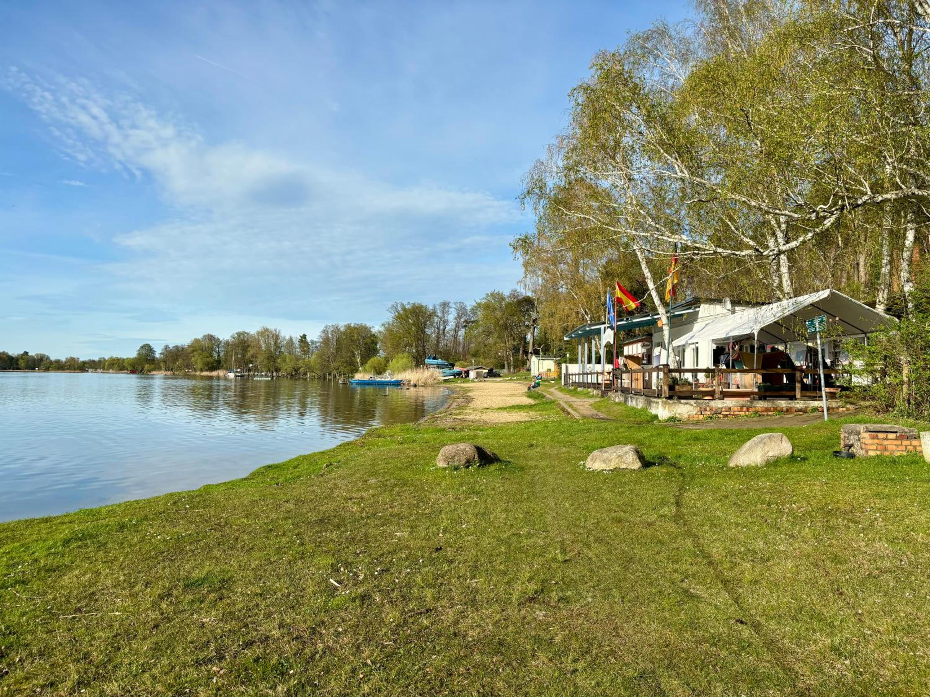Bungalow-Jessern Ferienhaus im Grünen mit Seeblick