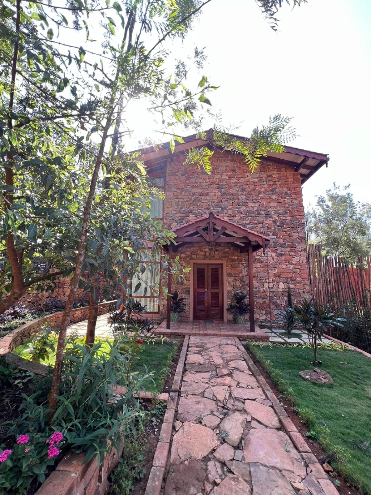 Sereno Pool Villa Chikmagalur