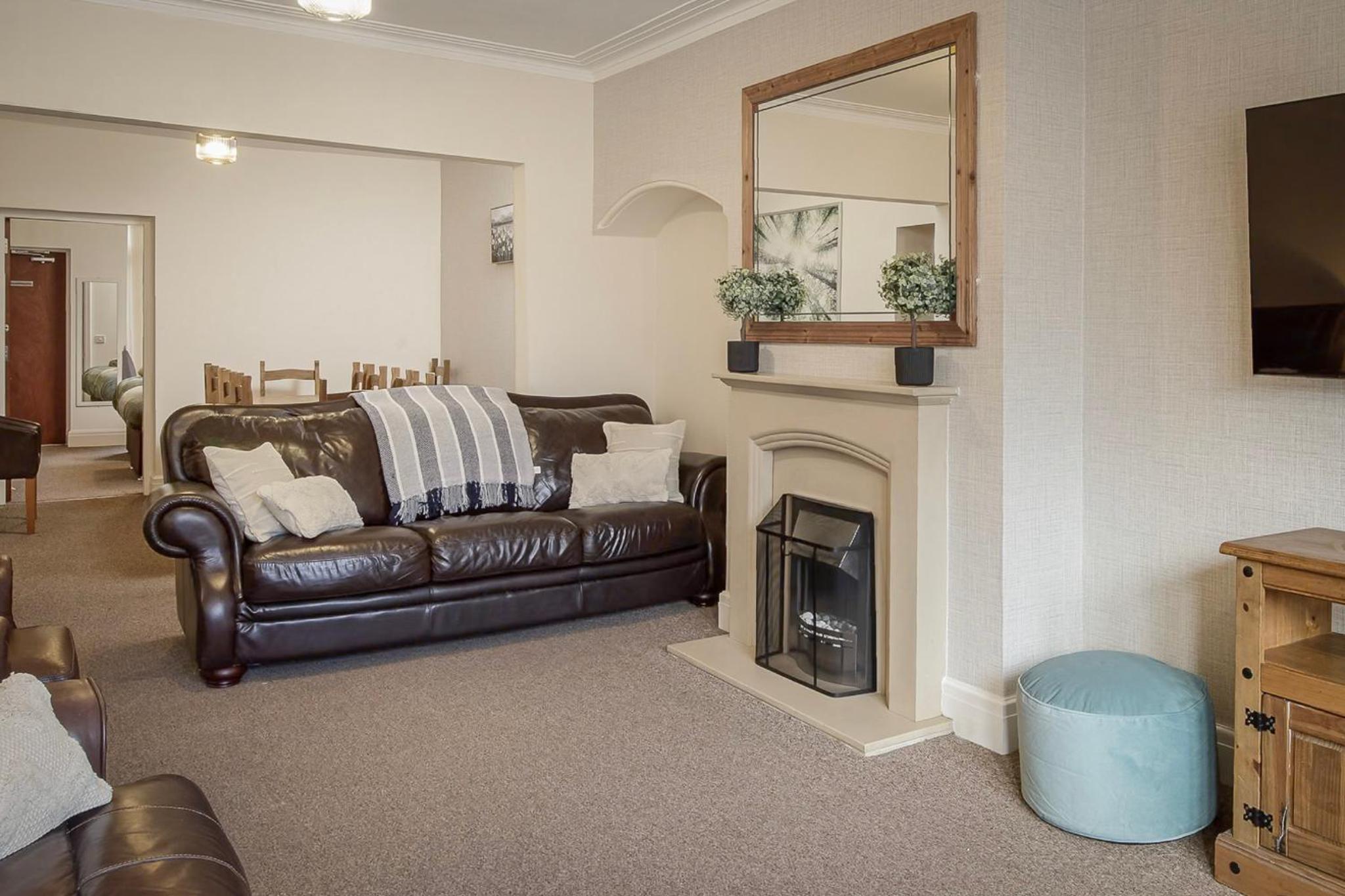 Arnside - Spacious 10-Bedroom Seaside Cottage with Hot Tub view 3