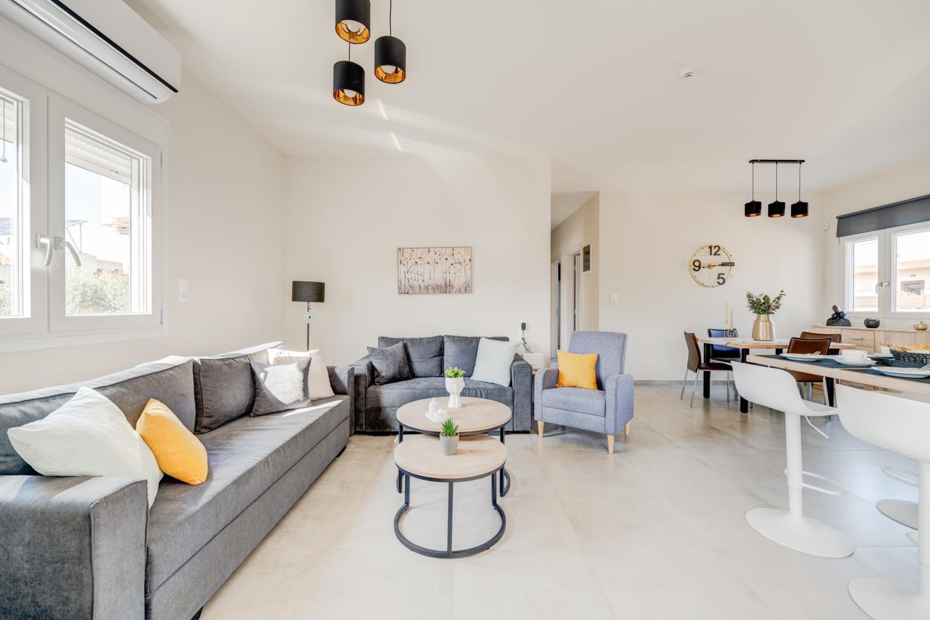 Newly Built Home with Garden, 400m to Beach view 3