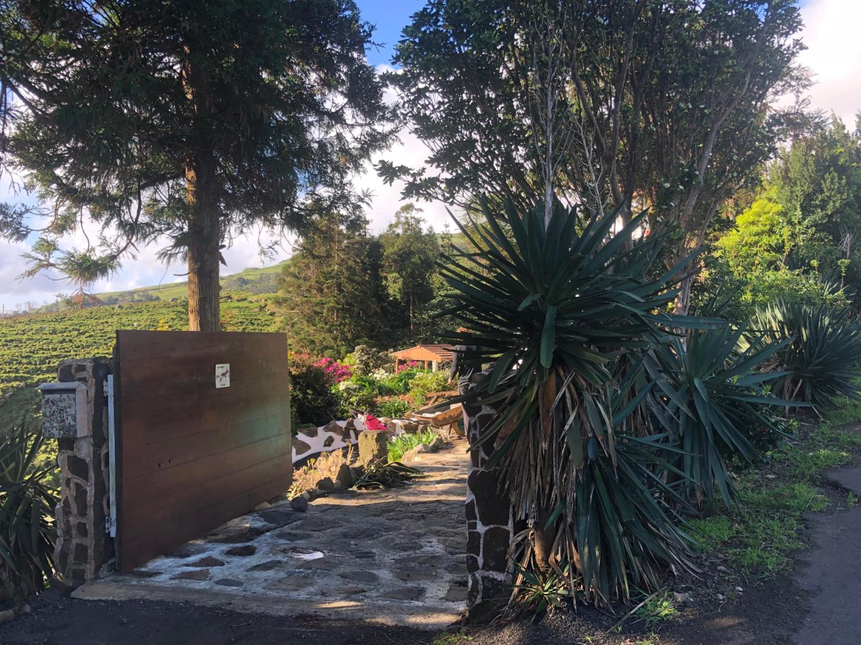 Flores Garden Retreat view 4