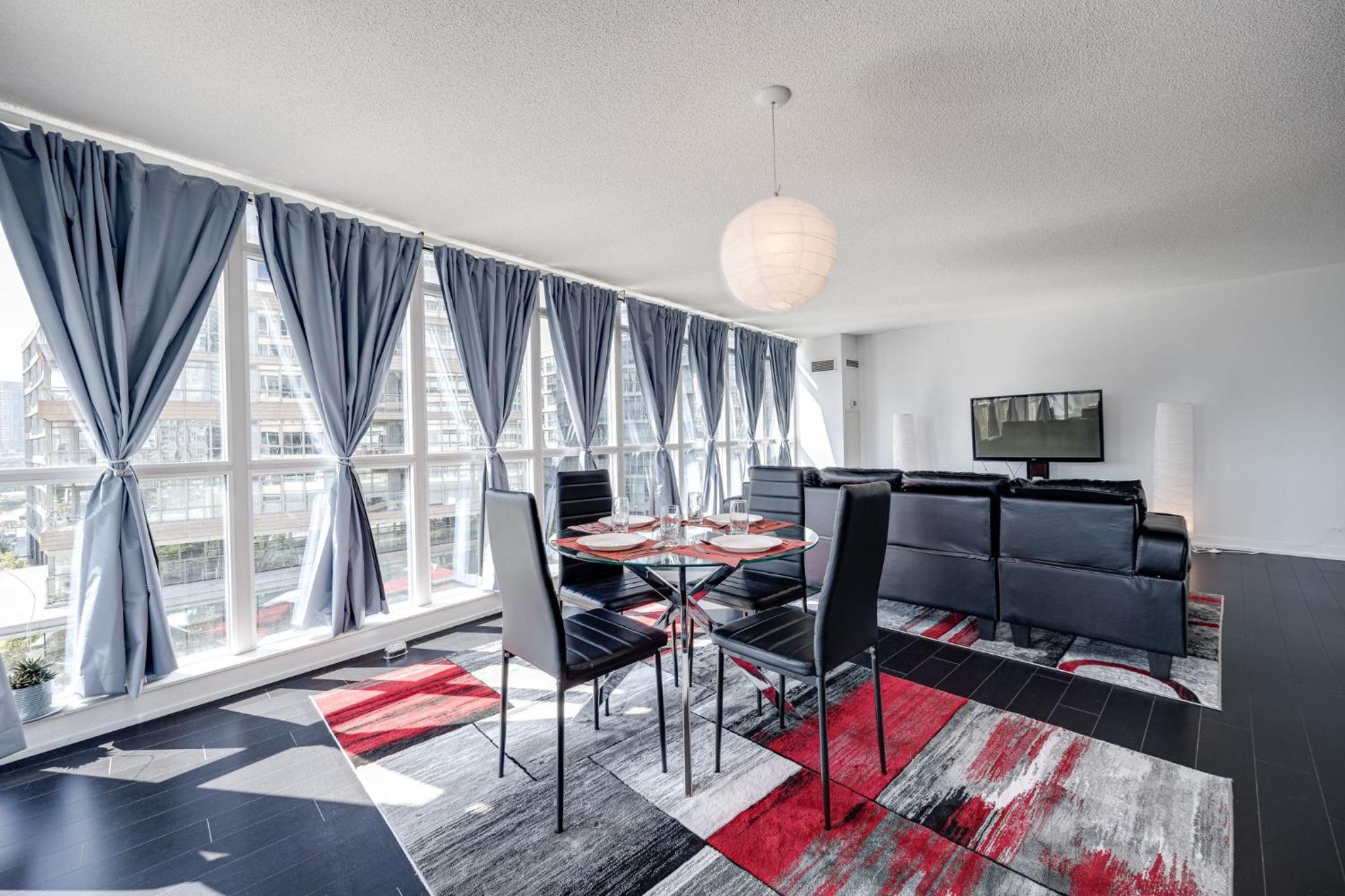 3BDRM Lake View Condo in Toronto