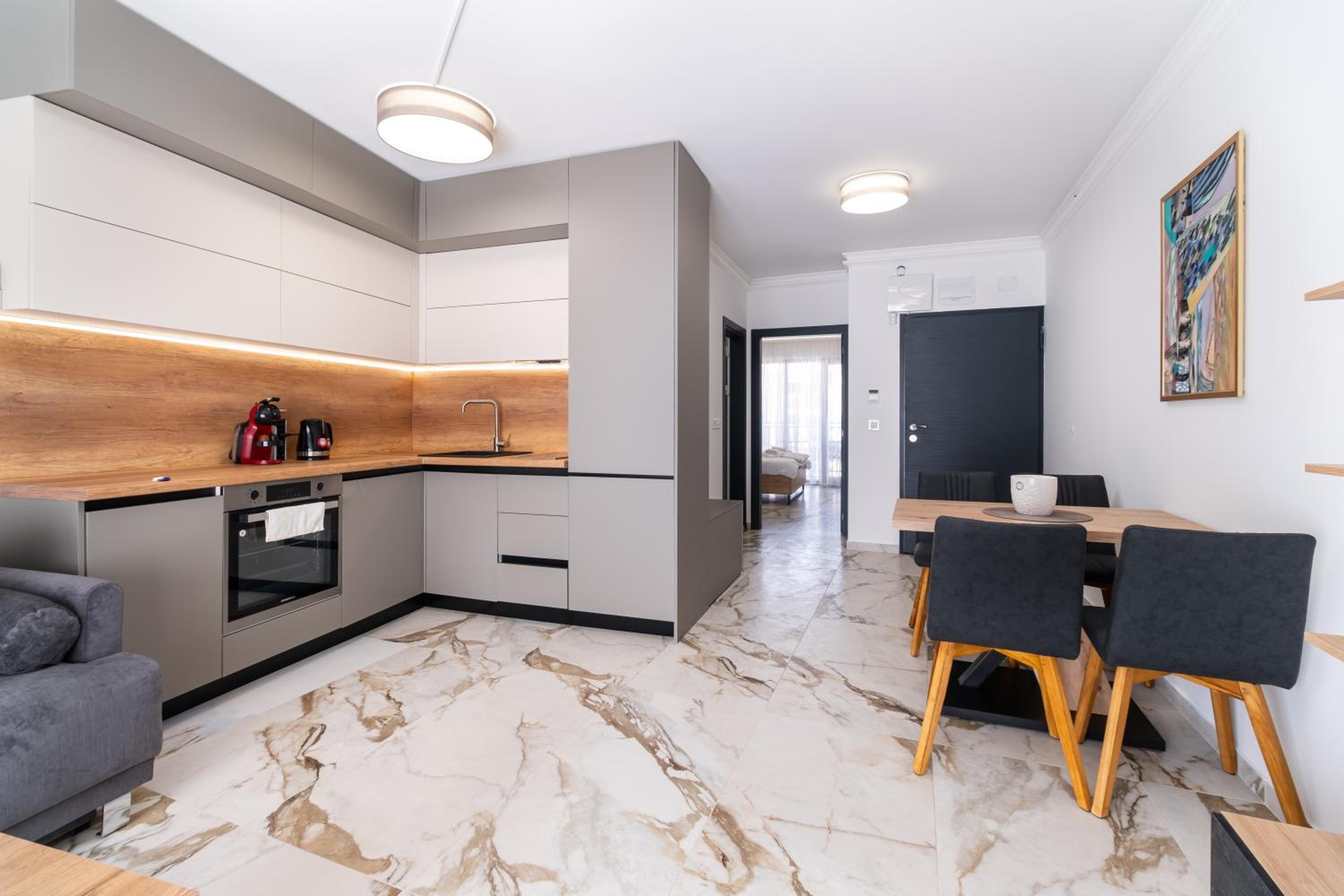 Modern 1-Bedroom Apartments