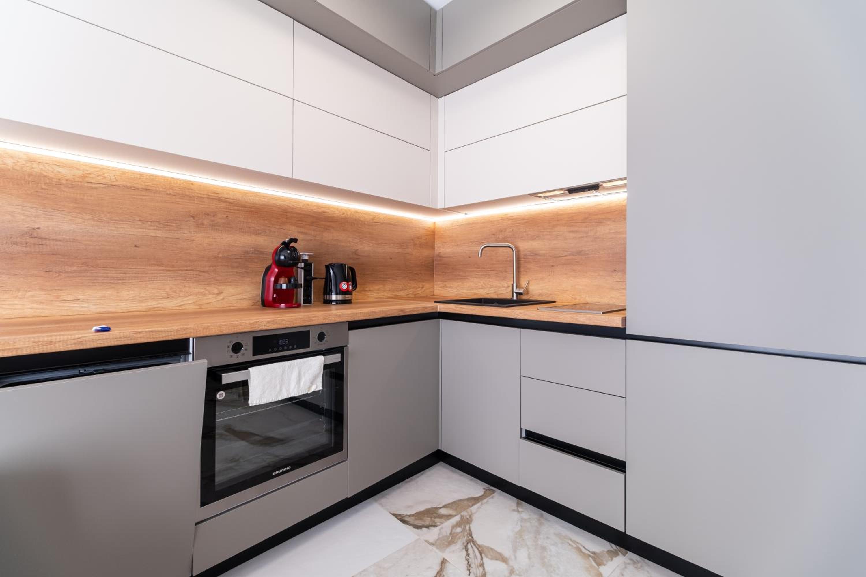 Modern 1-Bedroom Apartments