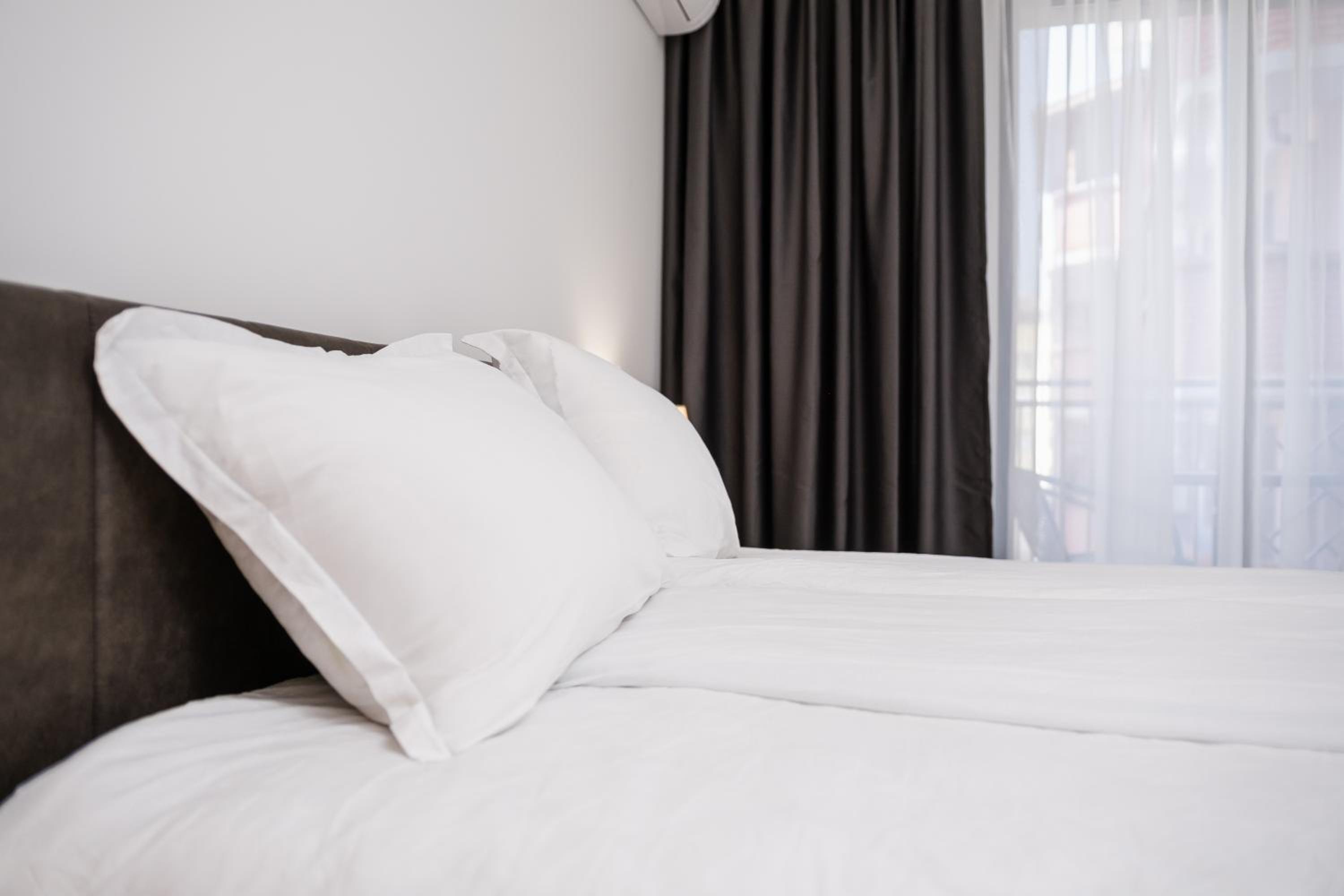Modern 1-Bedroom Apartments