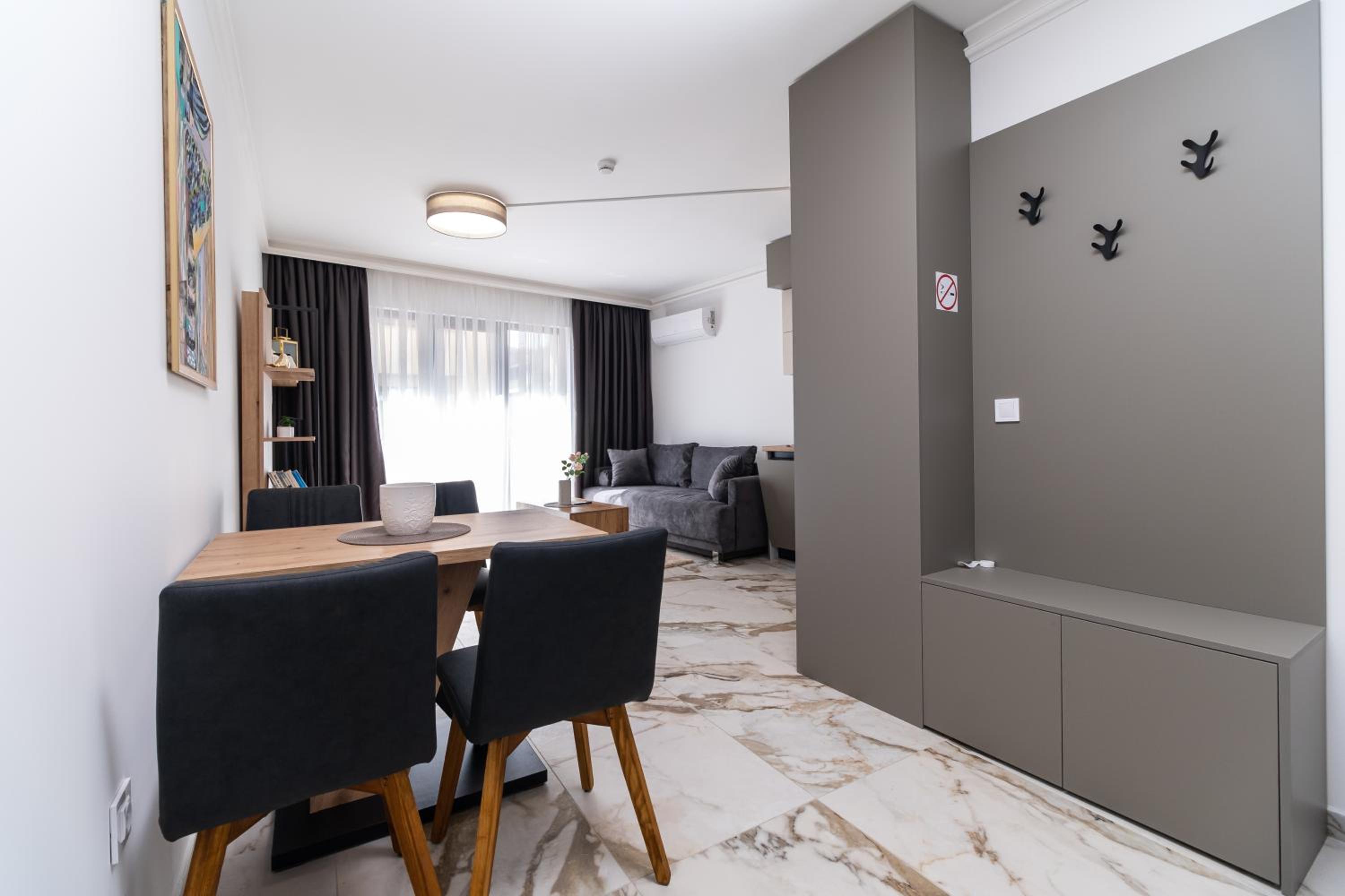 Modern 1-Bedroom Apartments