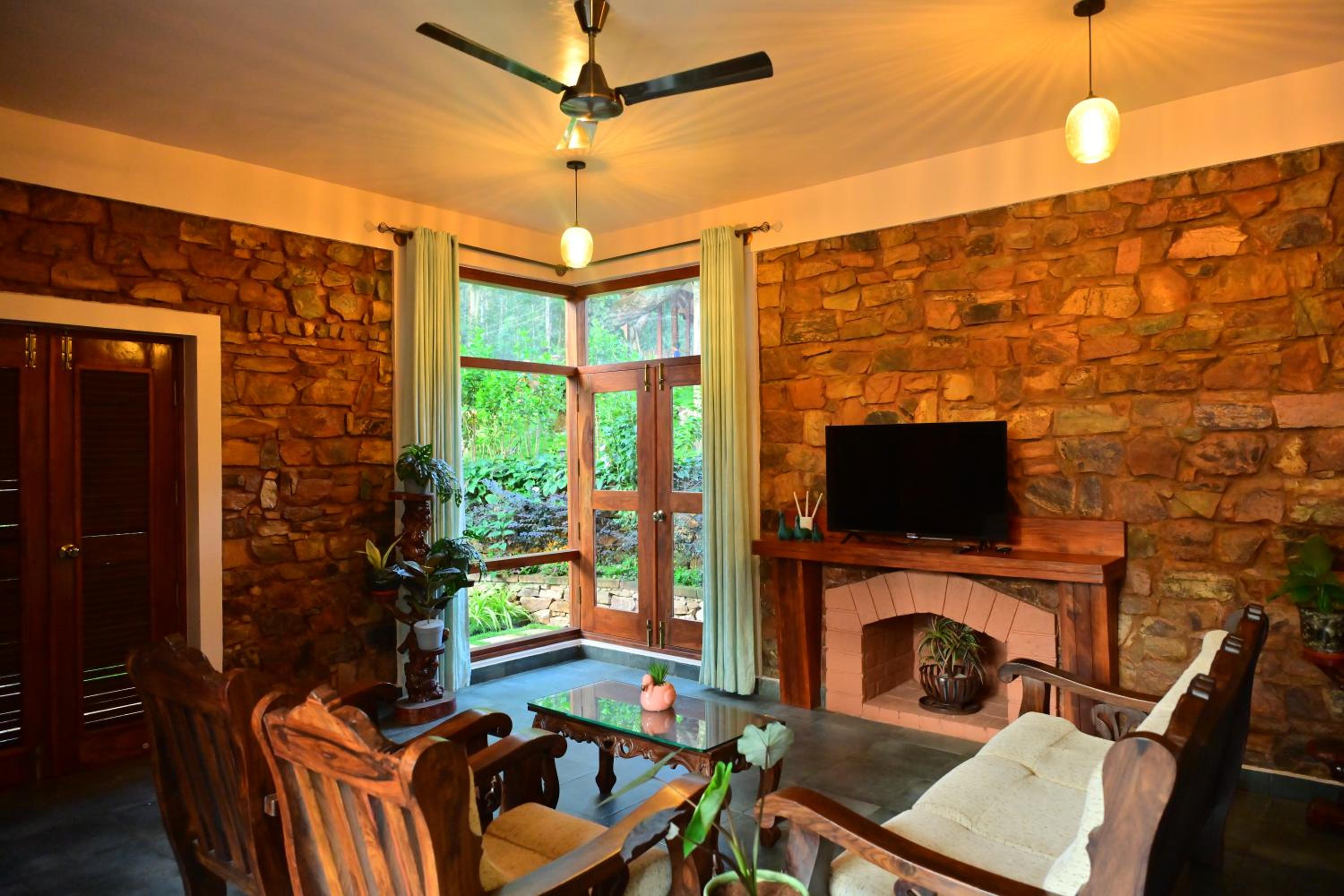 Sereno Pool Villa Chikmagalur