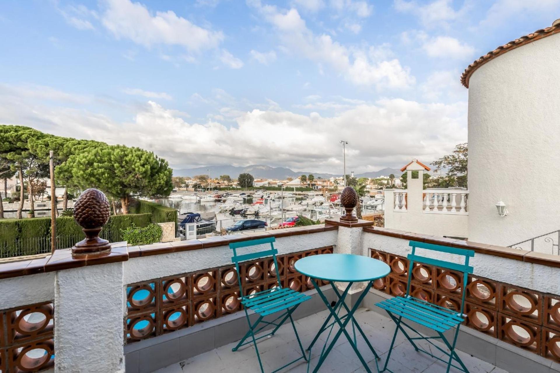 Ferienhaus mit Privatpool für 6 Personen ca 100 qm in Empuriabrava, Costa Brava Golf de Roses view 4