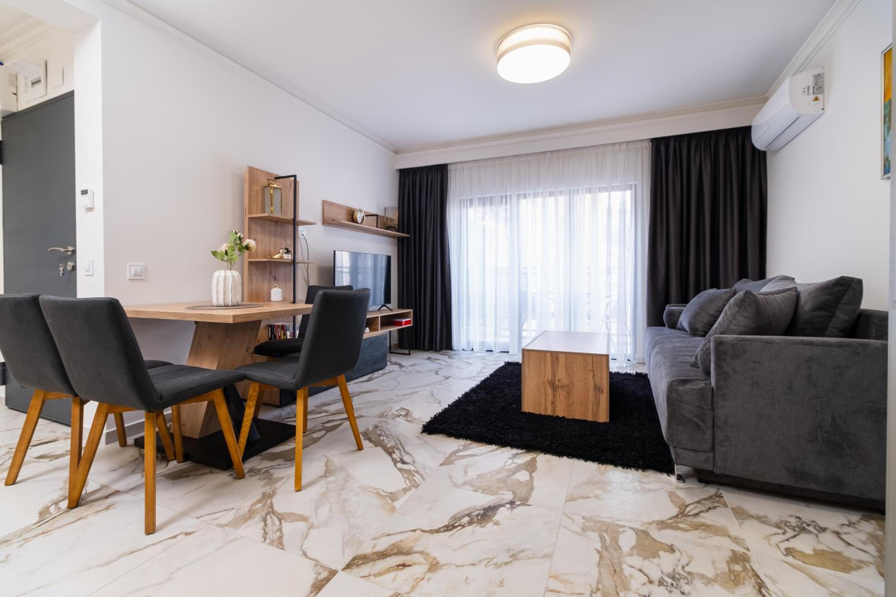 Modern 1-Bedroom Apartments
