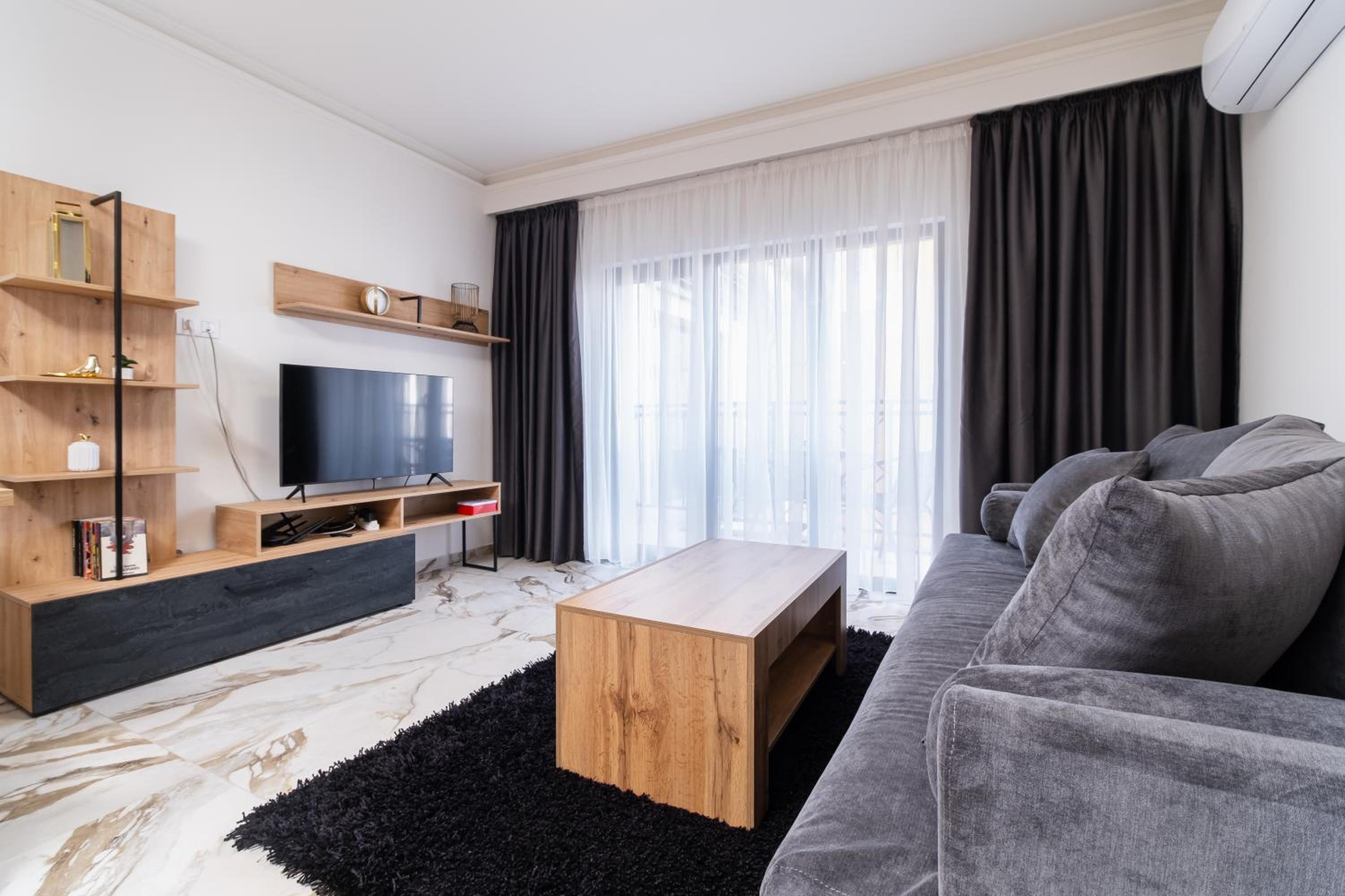 Modern 1-Bedroom Apartments
