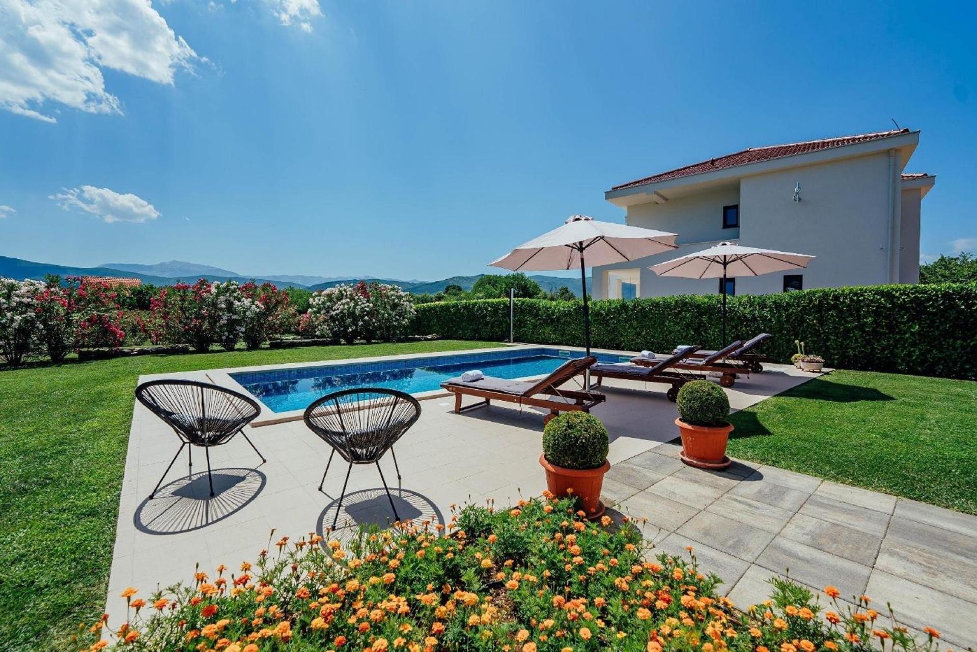 Ferienhaus mit Privatpool für 9 Personen ca 172 qm in Donji Proložac, Dalmatien Dalmatinisches Hinterland