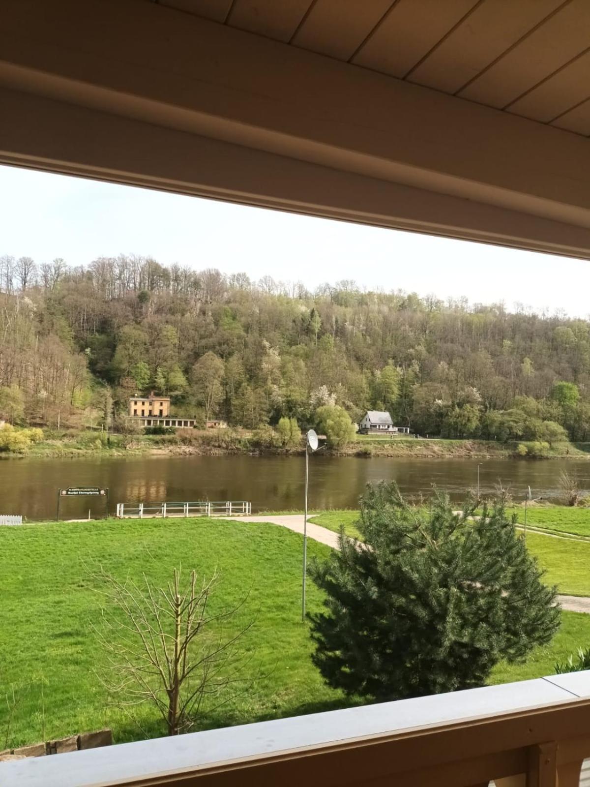 Ferienhaus am Elberadweg mit Sauna & Kamin - Natur, Erholung & S-Bahn-Anbindung - Saxon Oase